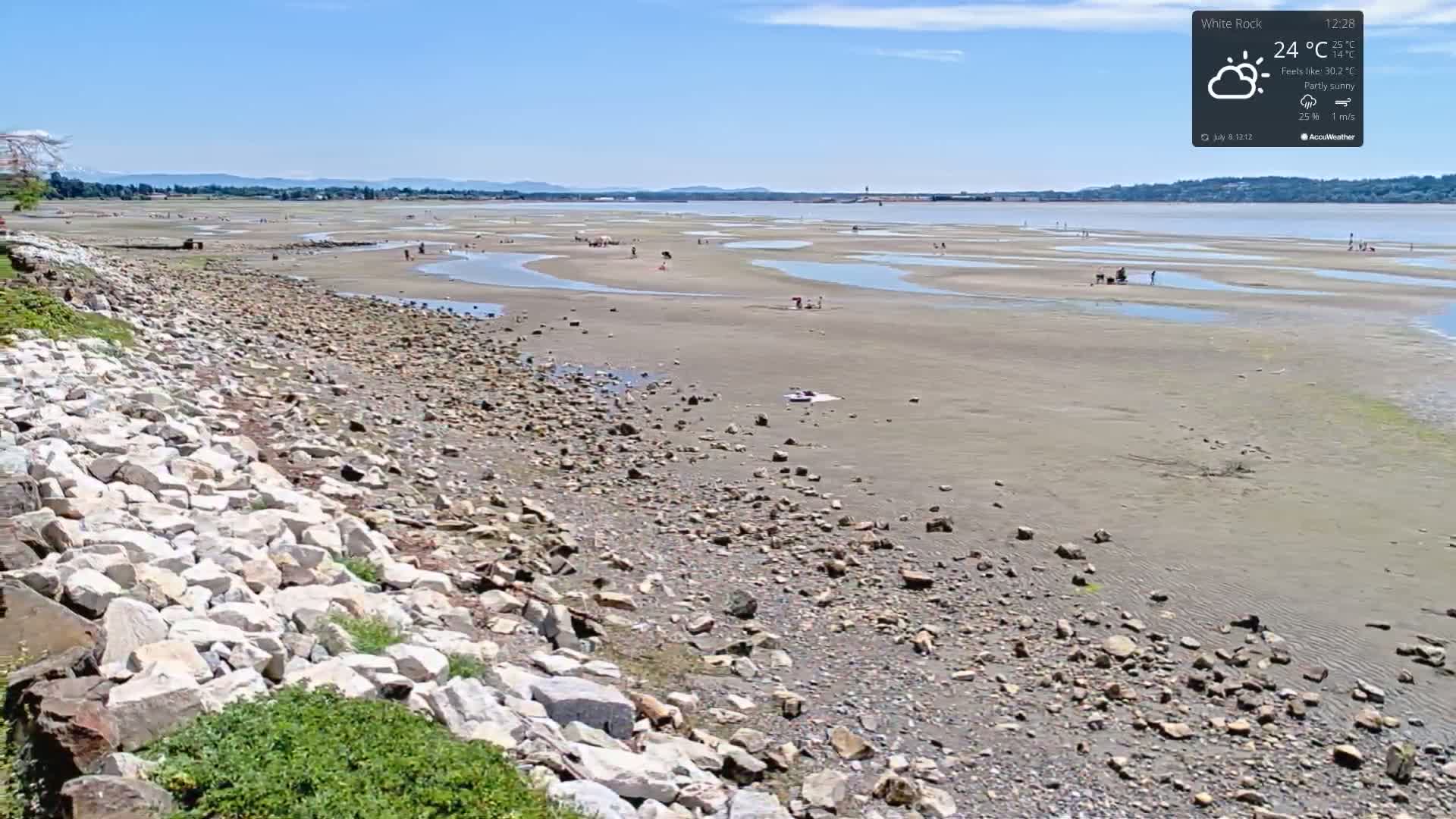 White Rock East Beach Live Cam - White Rock, Metro Vancouver, British Columbia, Canada