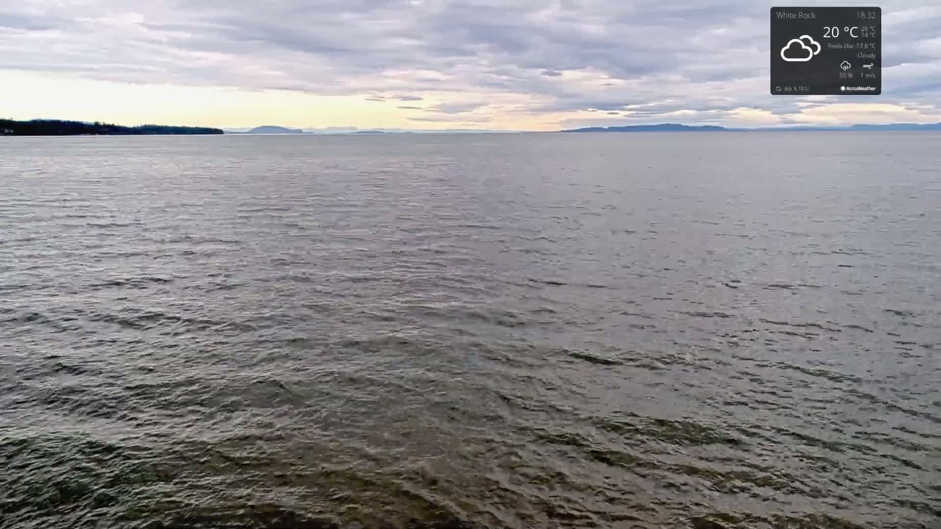 White Rock East Beach Live Cam - White Rock, Metro Vancouver, British Columbia, Canada