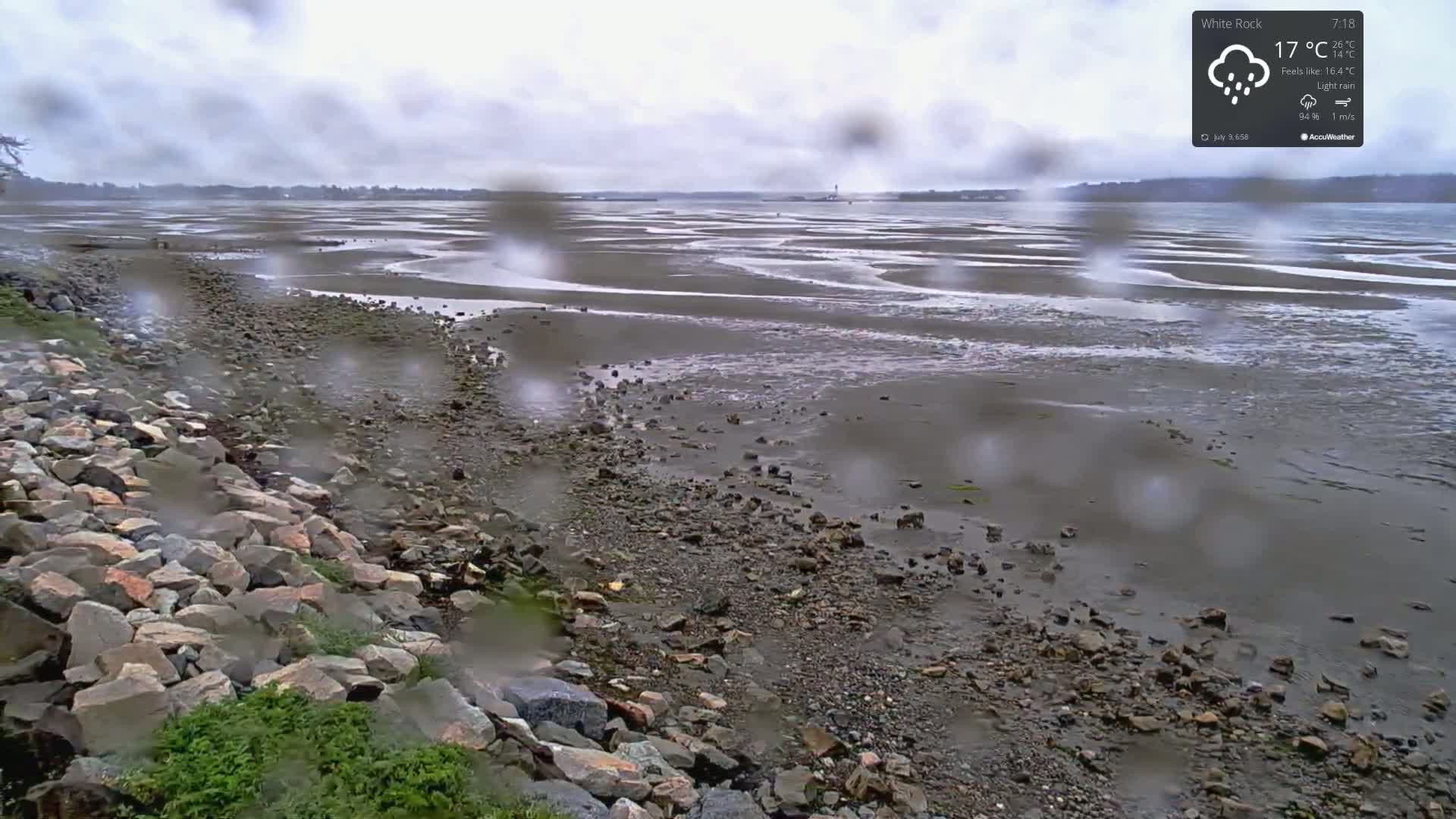 White Rock East Beach Live Cam - White Rock, Metro Vancouver, British Columbia, Canada