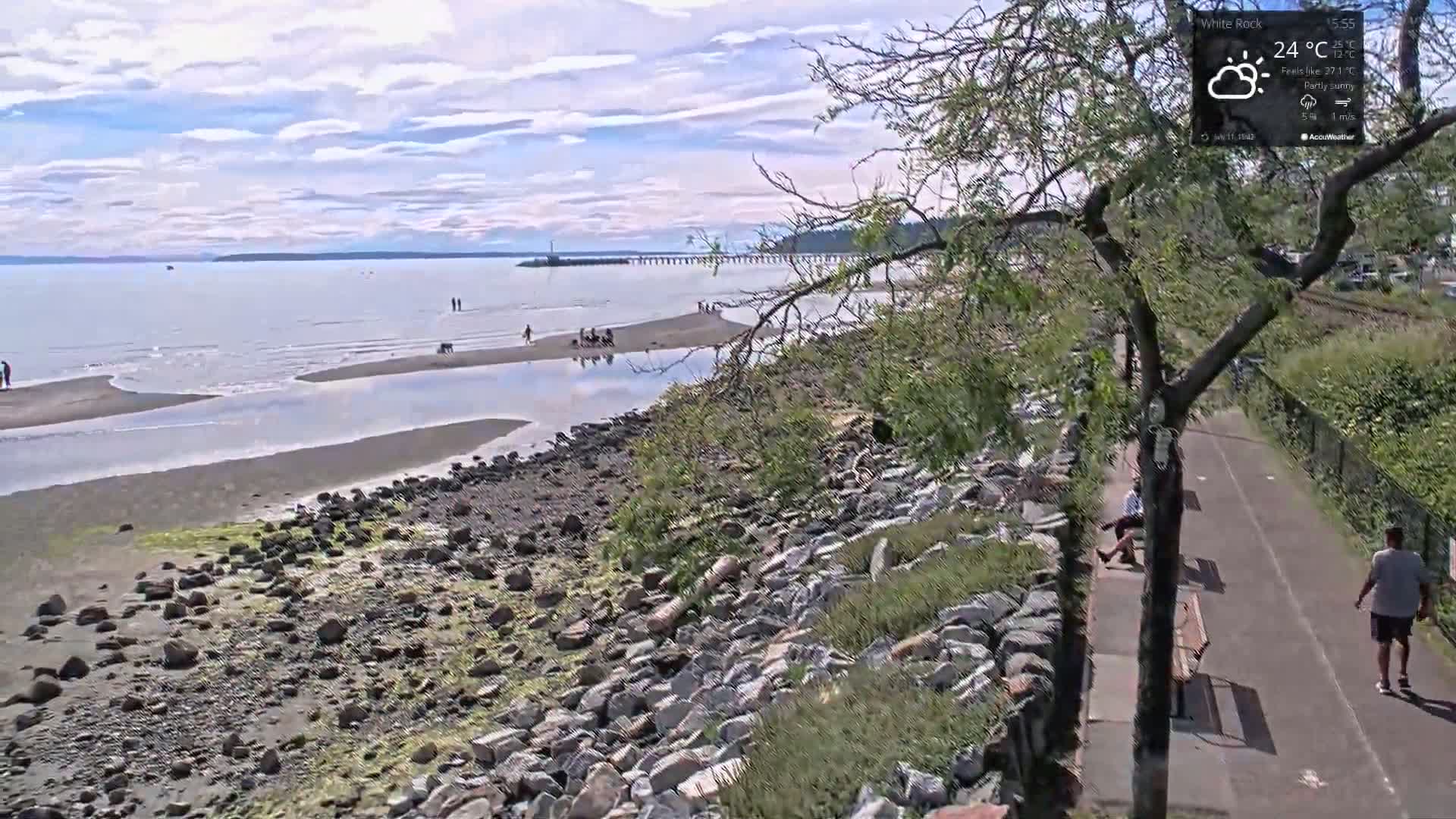 White Rock East Beach Live Cam - White Rock, Metro Vancouver, British Columbia, Canada