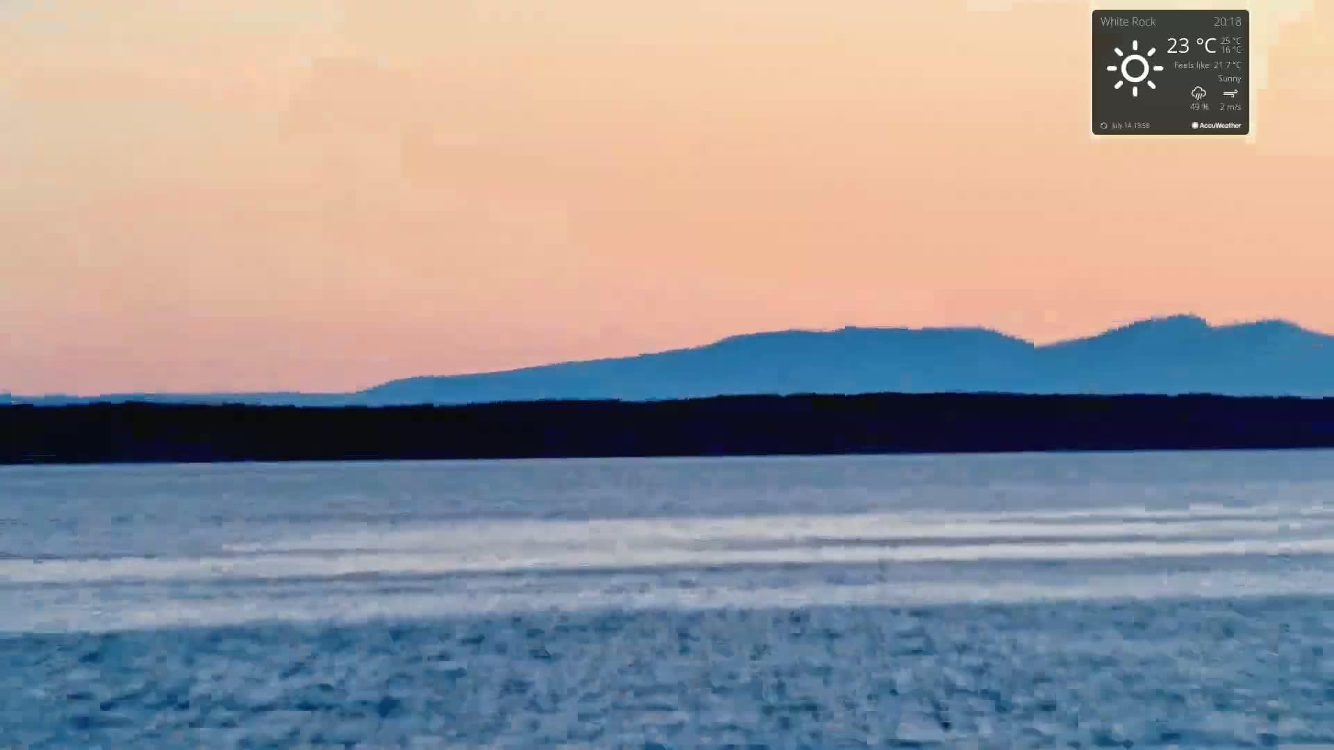 White Rock East Beach Live Cam - White Rock, Metro Vancouver, British Columbia, Canada