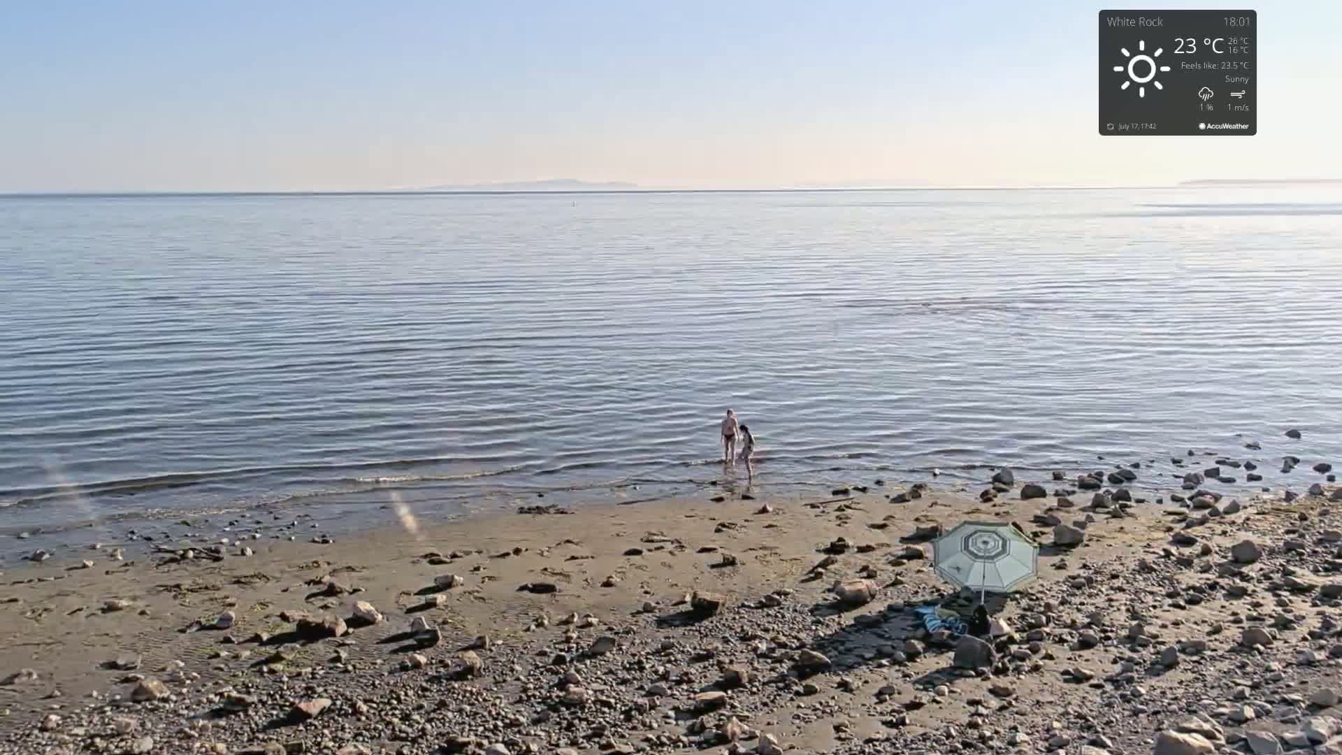 White Rock East Beach Live Cam - White Rock, Metro Vancouver, British Columbia, Canada