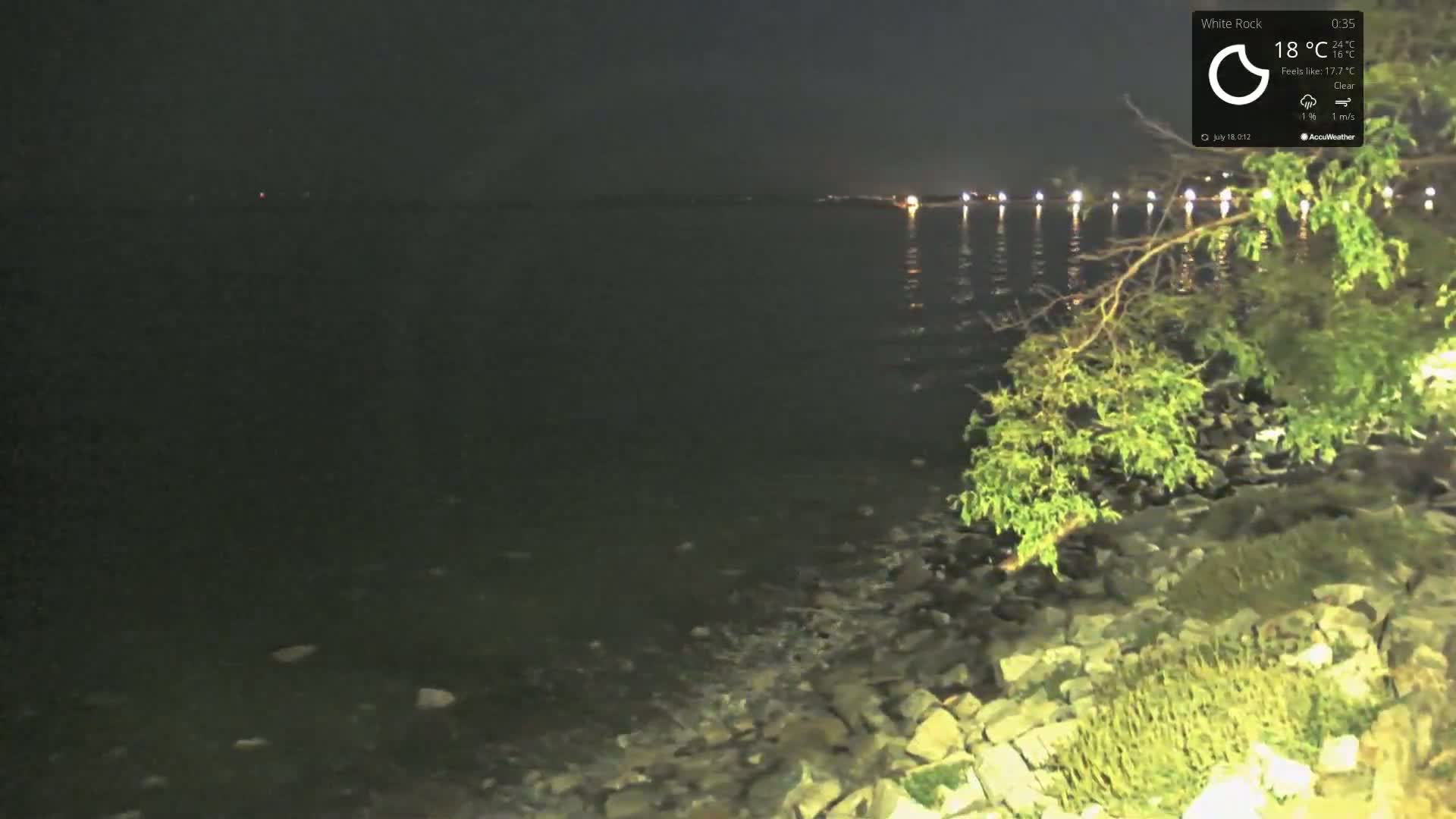 White Rock East Beach Live Cam - White Rock, Metro Vancouver, British Columbia, Canada