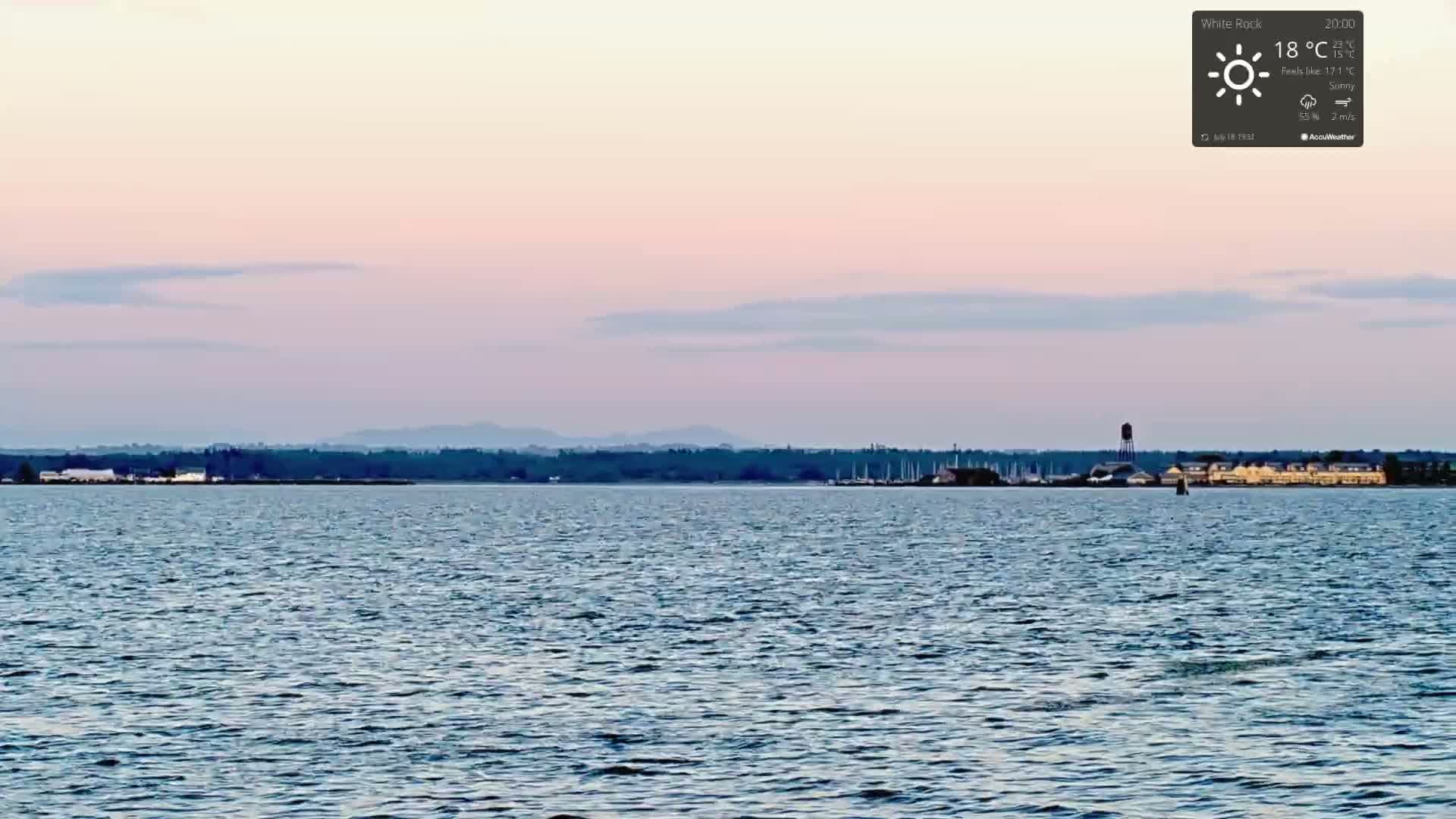 White Rock East Beach Live Cam - White Rock, Metro Vancouver, British Columbia, Canada