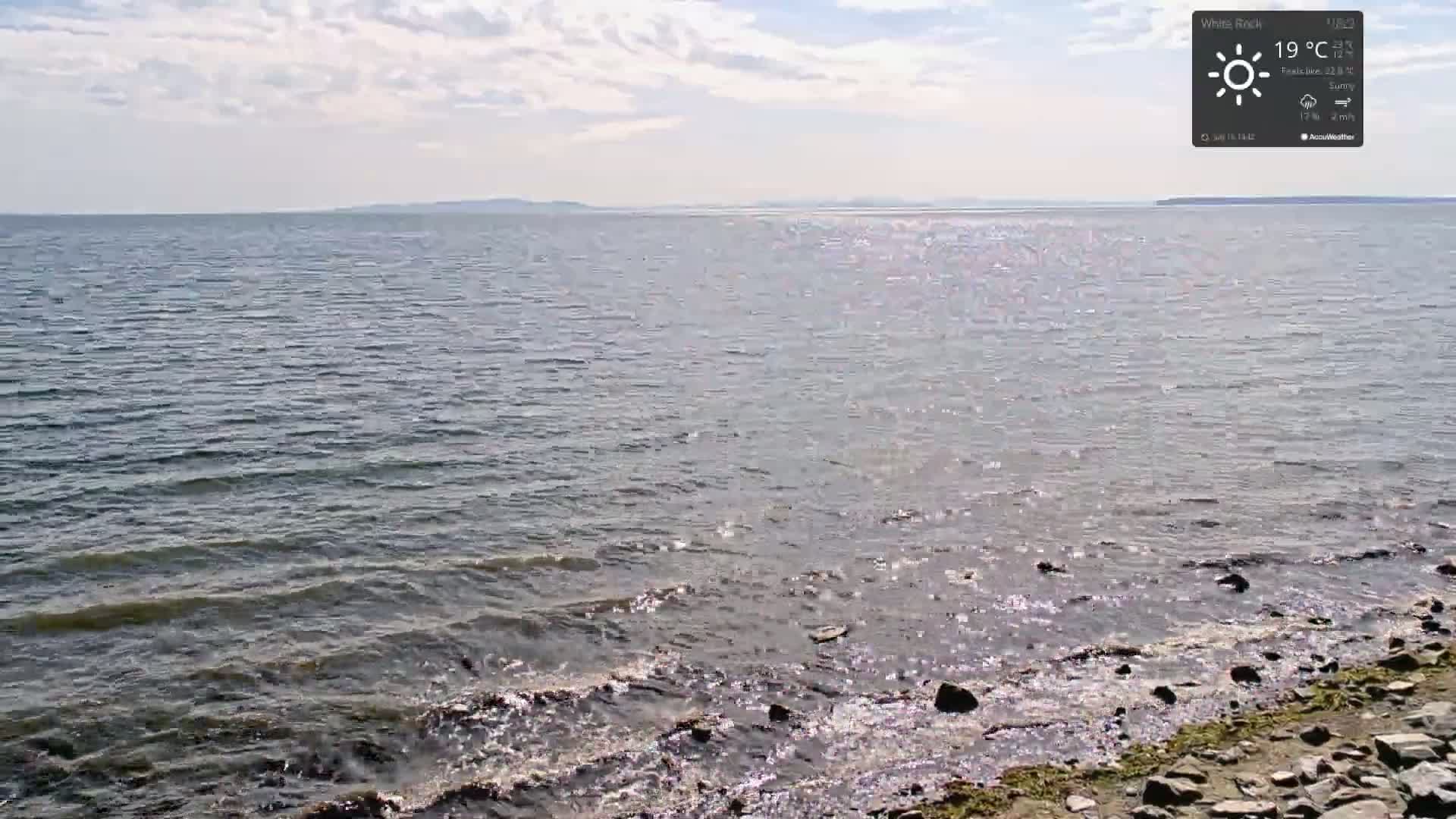 White Rock East Beach Live Cam - White Rock, Metro Vancouver, British Columbia, Canada