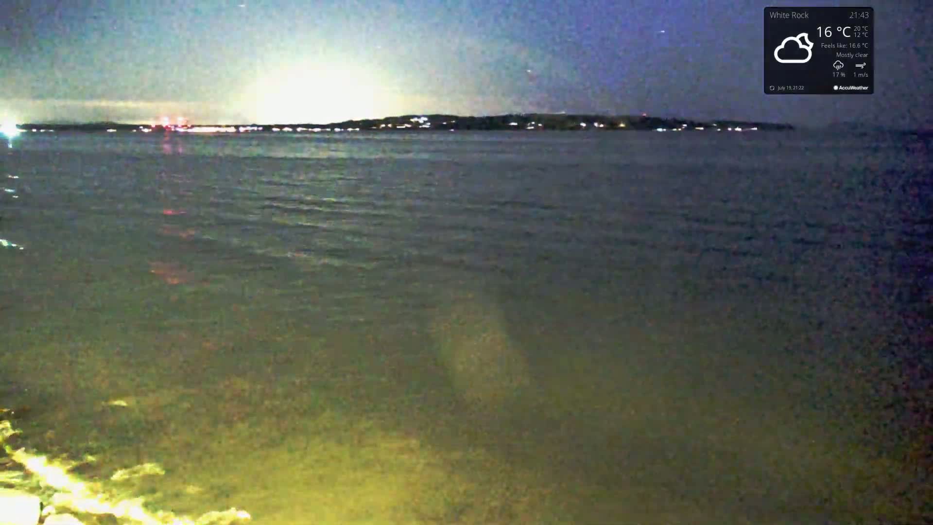 White Rock East Beach Live Cam - White Rock, Metro Vancouver, British Columbia, Canada