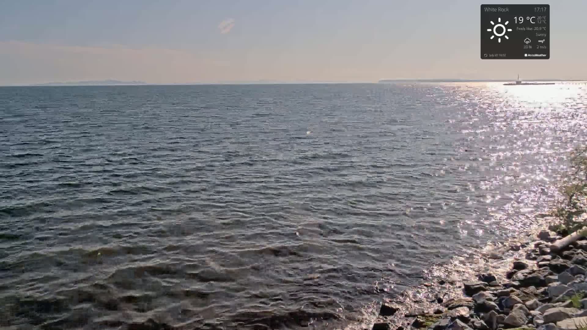 White Rock East Beach Live Cam - White Rock, Metro Vancouver, British Columbia, Canada
