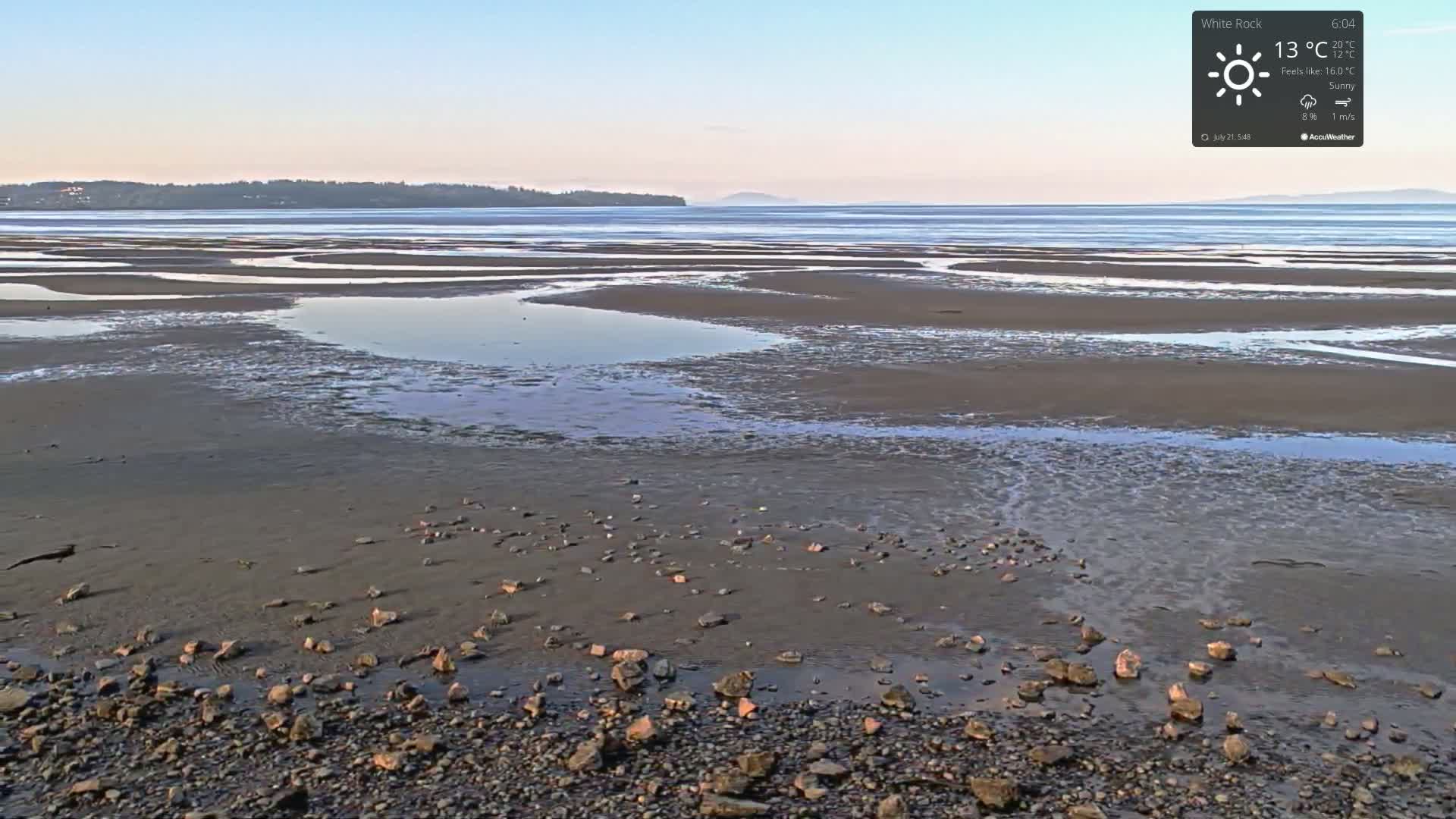 White Rock East Beach Live Cam - White Rock, Metro Vancouver, British Columbia, Canada