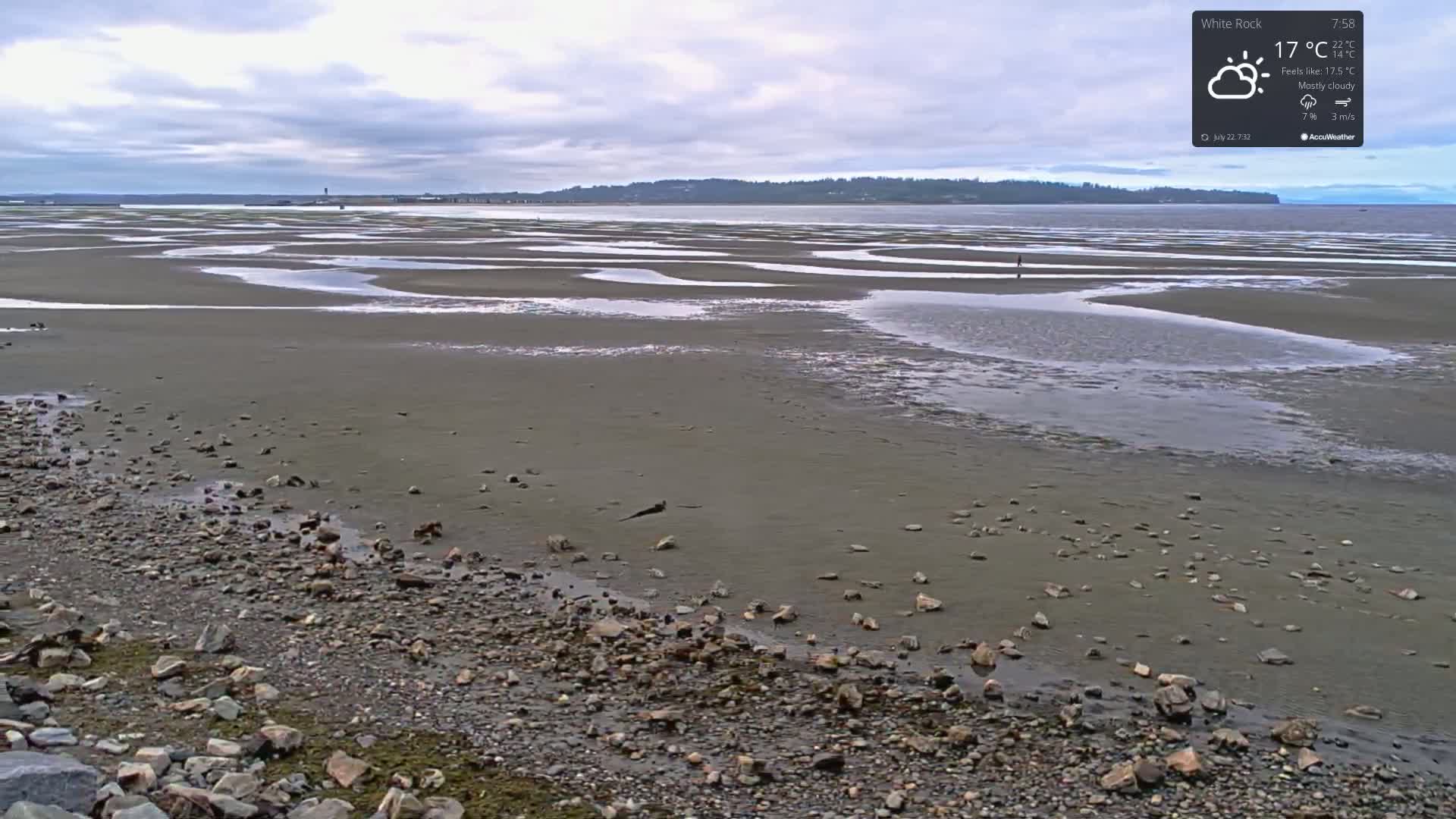 White Rock East Beach Live Cam - White Rock, Metro Vancouver, British Columbia, Canada