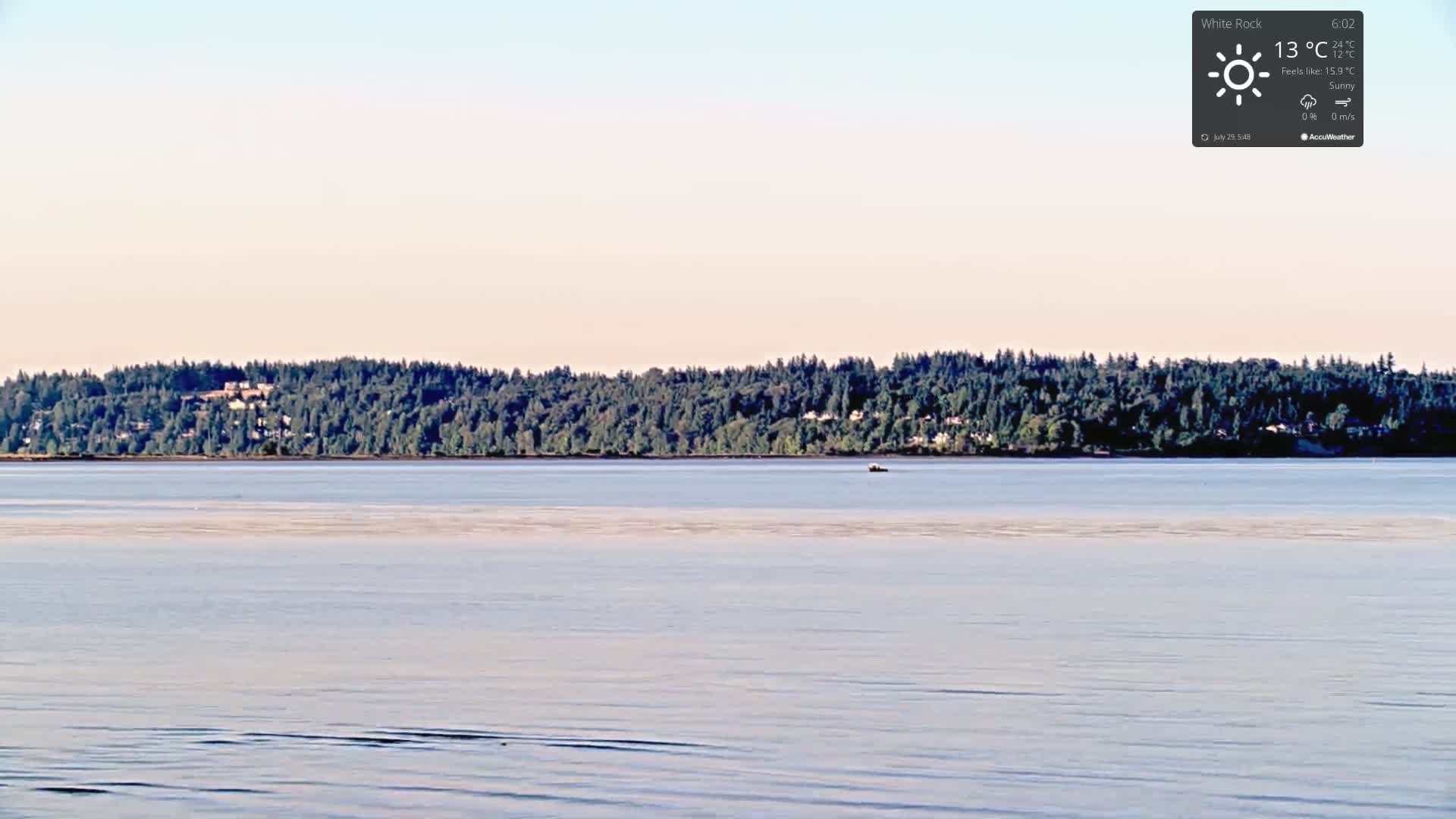 White Rock East Beach Live Cam - White Rock, Metro Vancouver, British Columbia, Canada