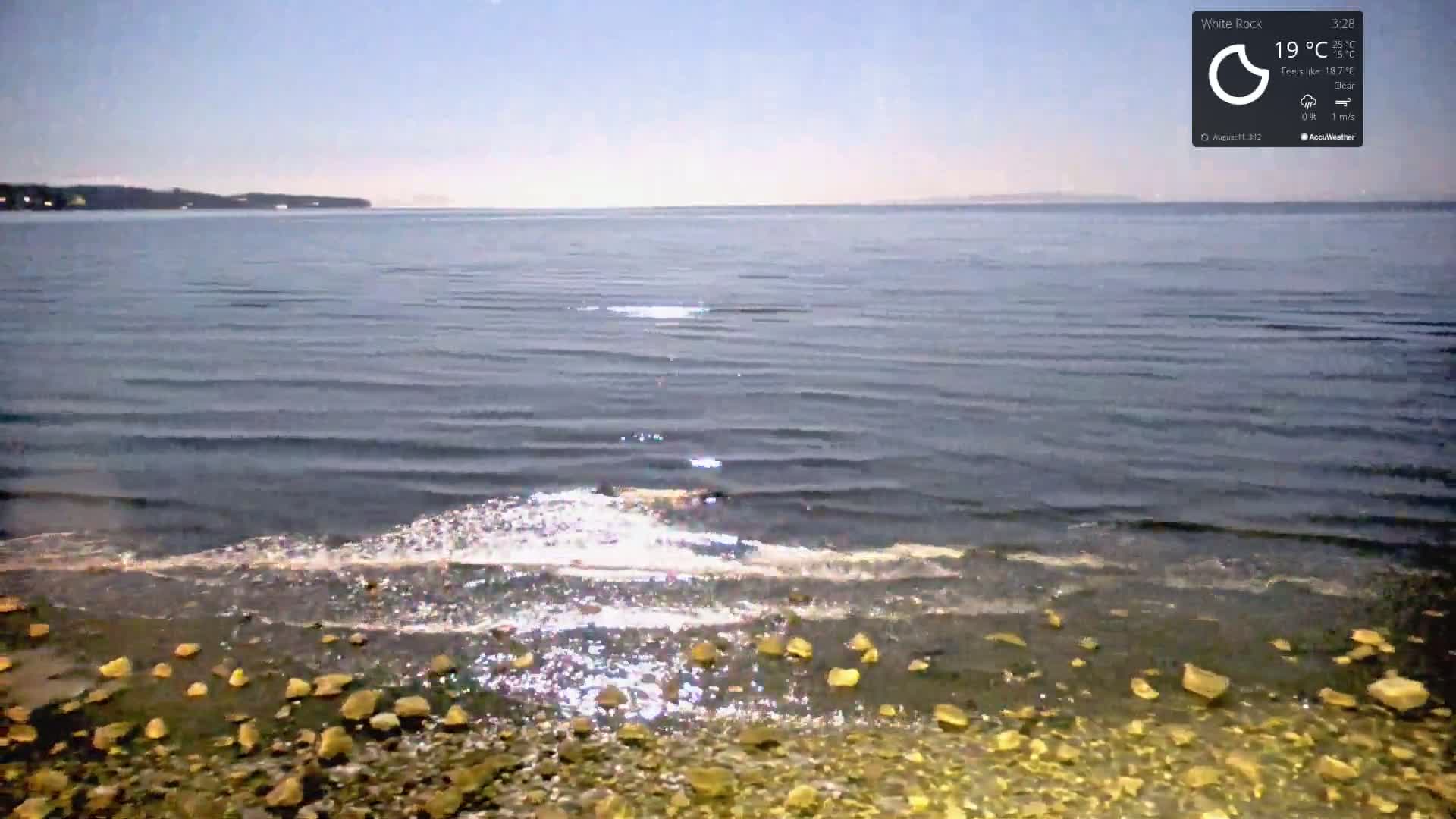 White Rock East Beach Live Cam - White Rock, Metro Vancouver, British Columbia, Canada
