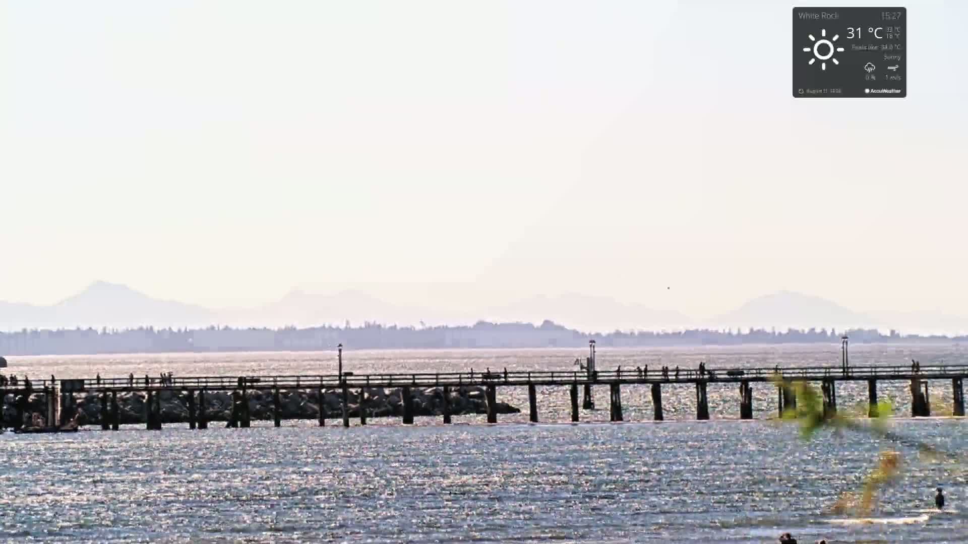White Rock East Beach Live Cam - White Rock, Metro Vancouver, British Columbia, Canada
