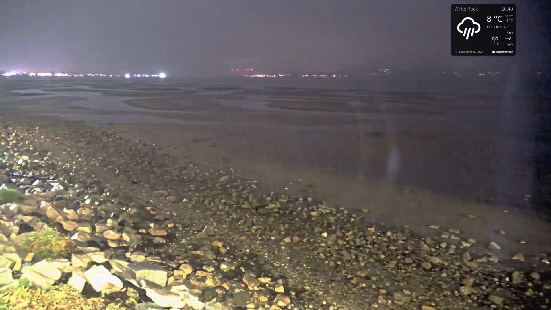 White Rock East Beach Live Cam - White Rock, Metro Vancouver, British Columbia, Canada