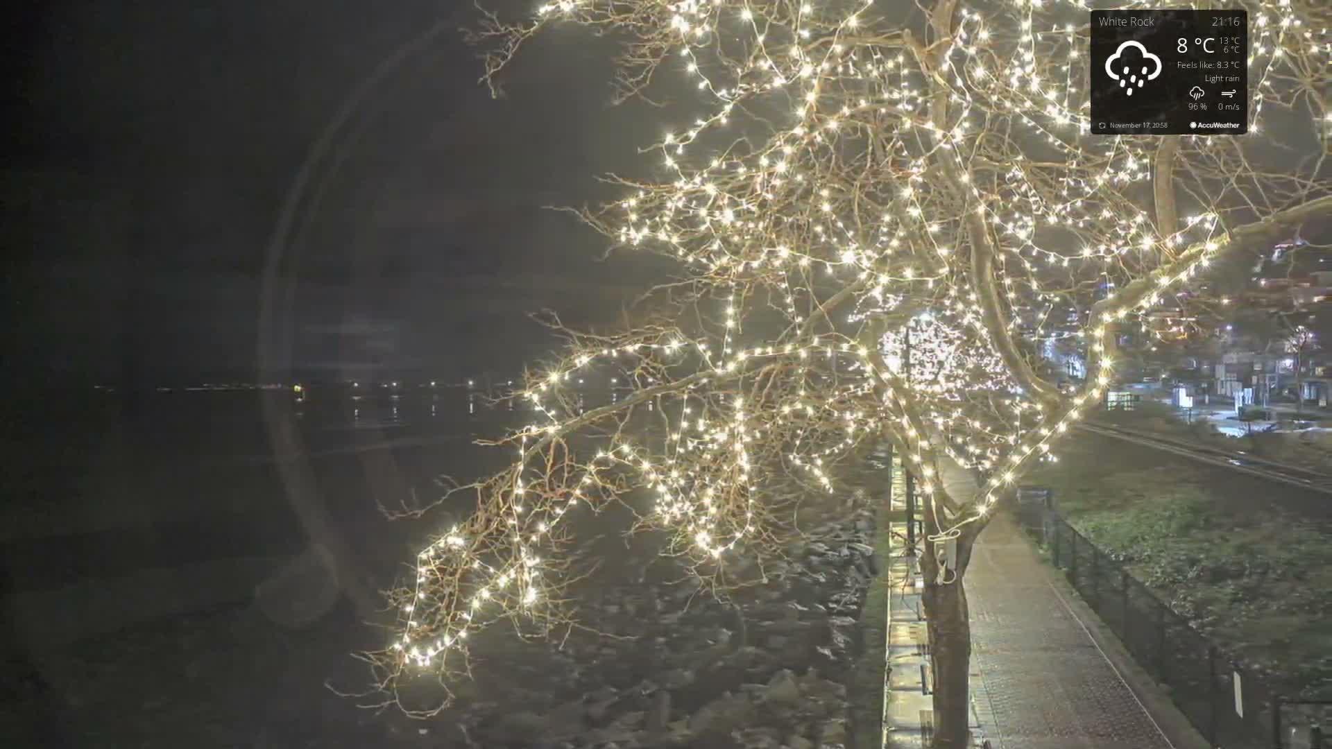 White Rock East Beach Live Cam - White Rock, Metro Vancouver, British Columbia, Canada