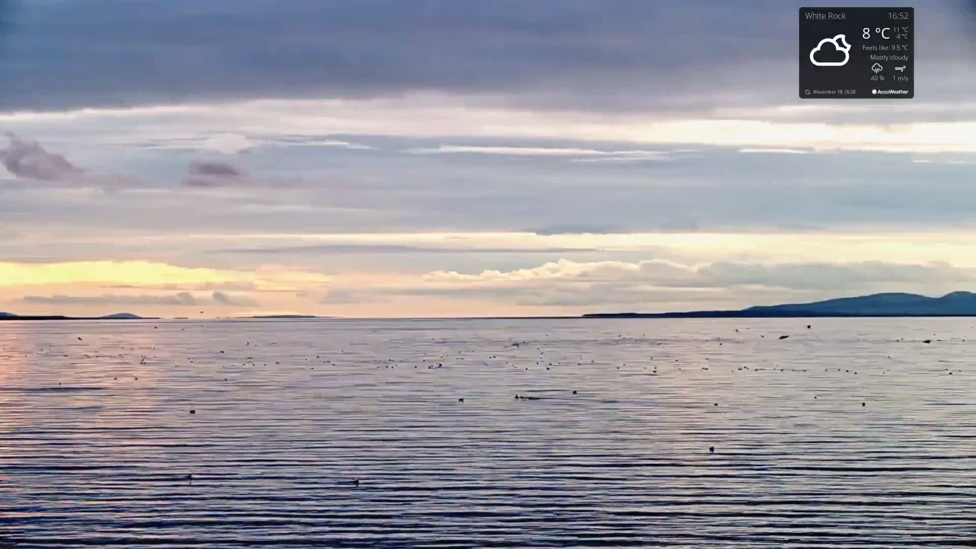 White Rock East Beach Live Cam - White Rock, Metro Vancouver, British Columbia, Canada
