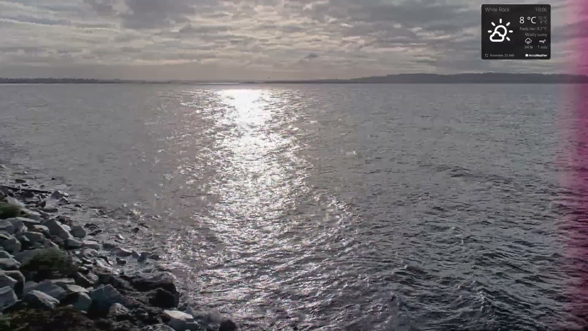White Rock East Beach Live Cam - White Rock, Metro Vancouver, British Columbia, Canada