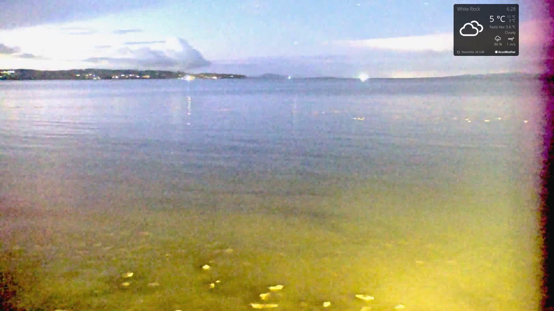 White Rock East Beach Live Cam - White Rock, Metro Vancouver, British Columbia, Canada
