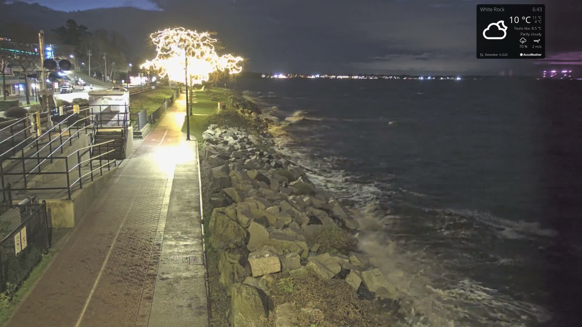 White Rock East Beach Live Cam - White Rock, Metro Vancouver, British Columbia, Canada