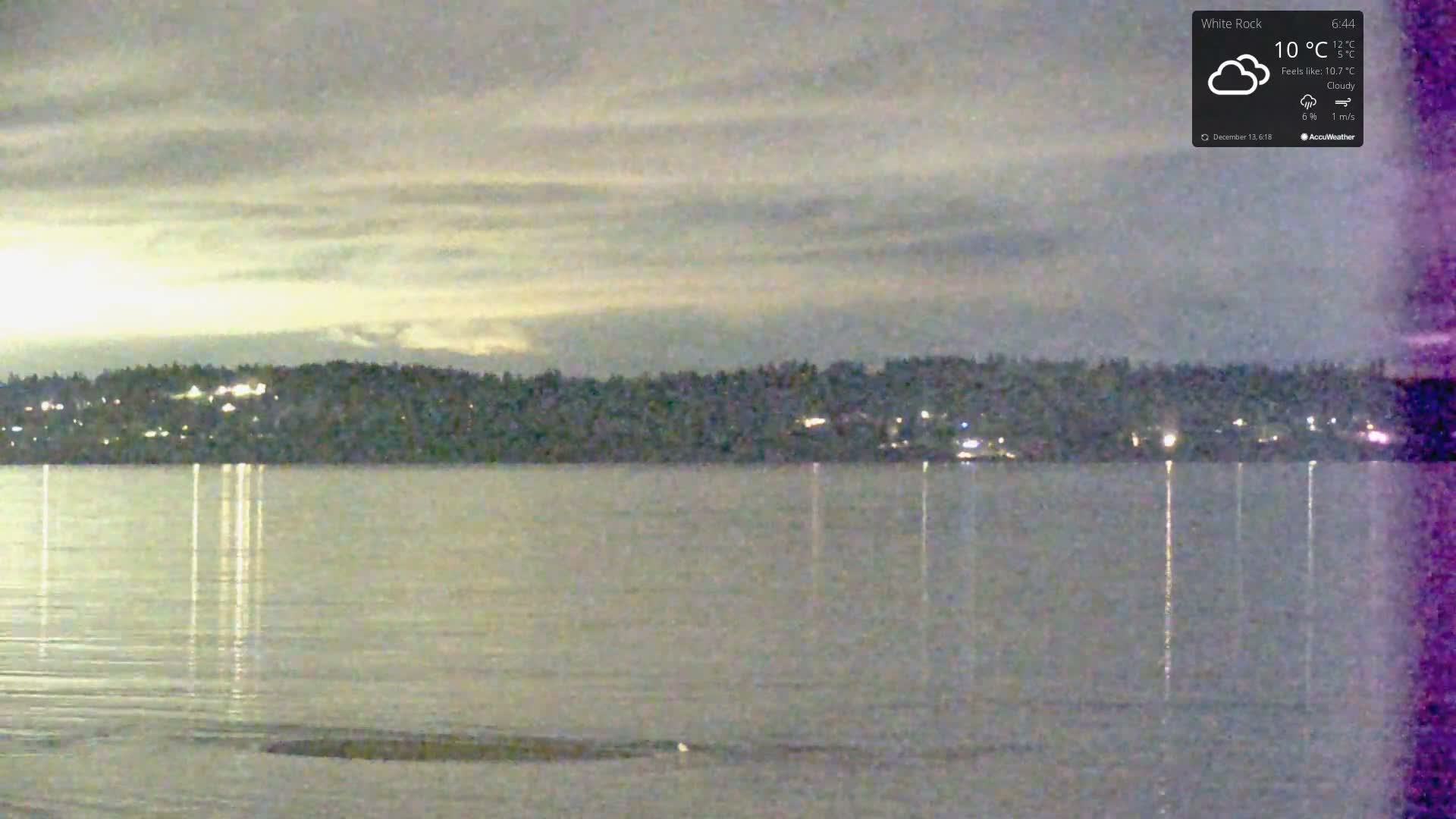 White Rock East Beach Live Cam - White Rock, Metro Vancouver, British Columbia, Canada