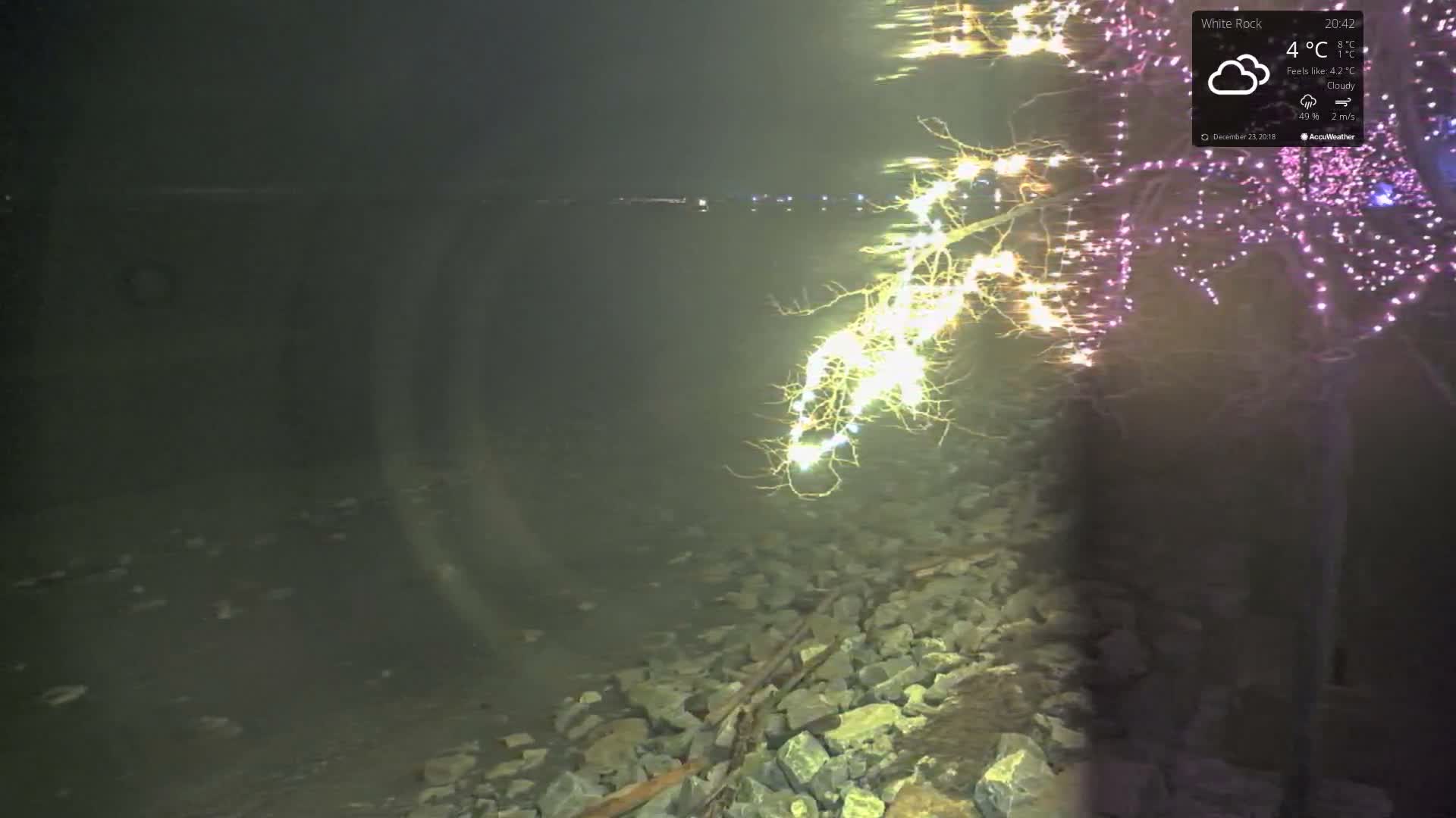 White Rock East Beach Live Cam - White Rock, Metro Vancouver, British Columbia, Canada