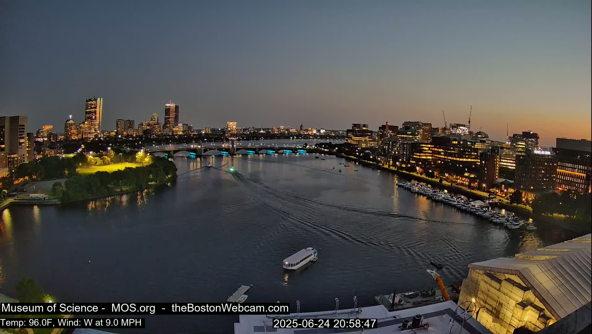 Boston Sky Live Cam - Boston, Massachusetts, USA