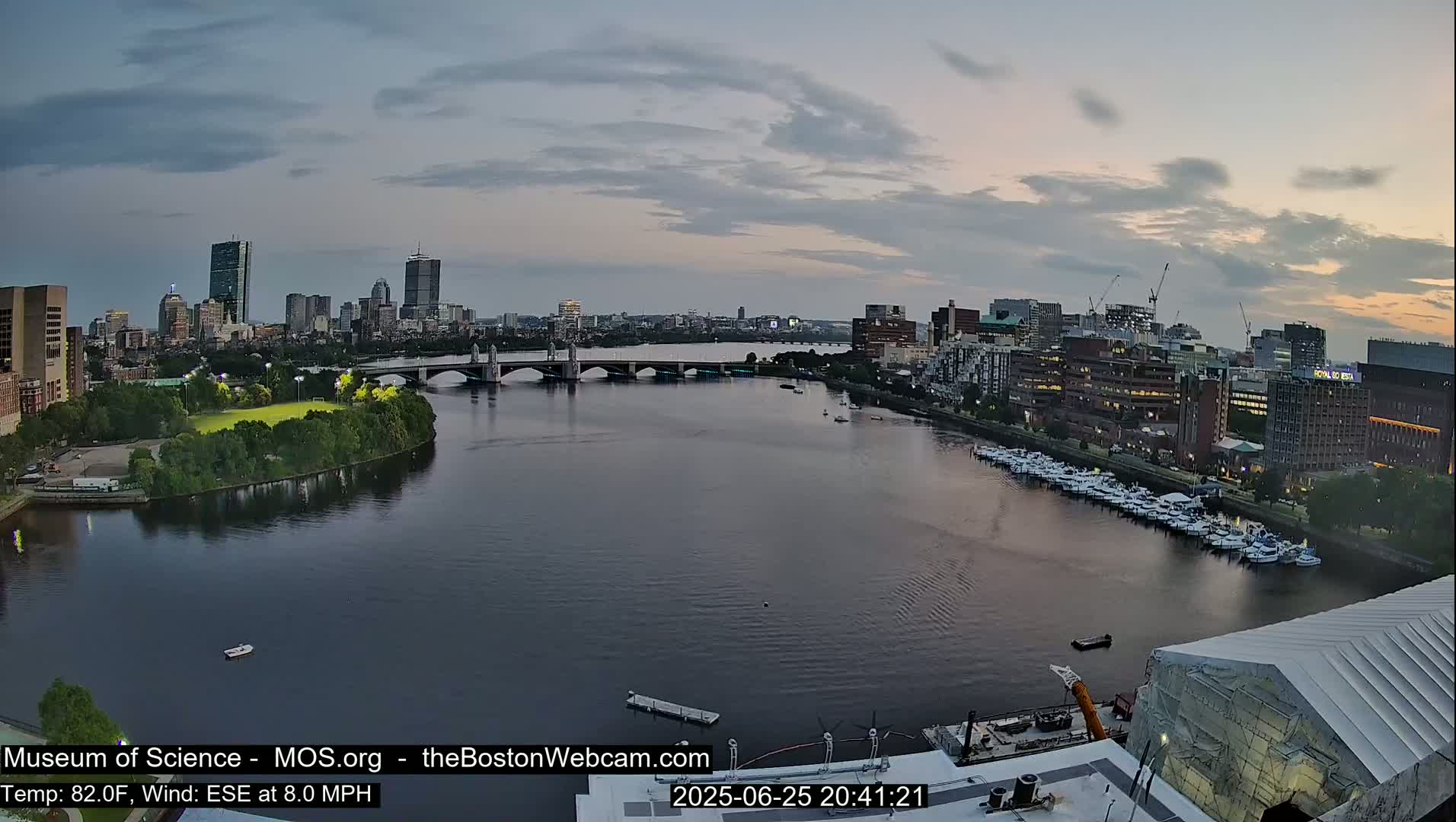 Boston Sky Live Cam - Boston, Massachusetts, USA