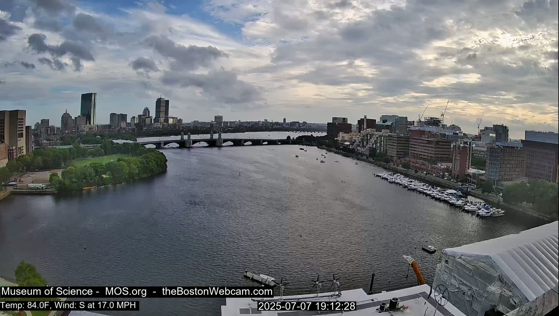 Boston Sky Live Cam - Boston, Massachusetts, USA
