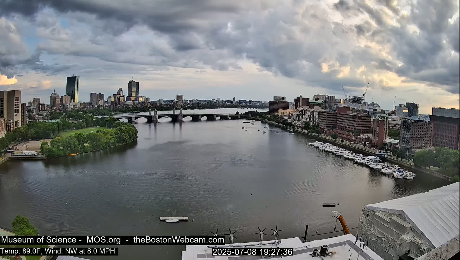 Boston Sky Live Cam - Boston, Massachusetts, USA