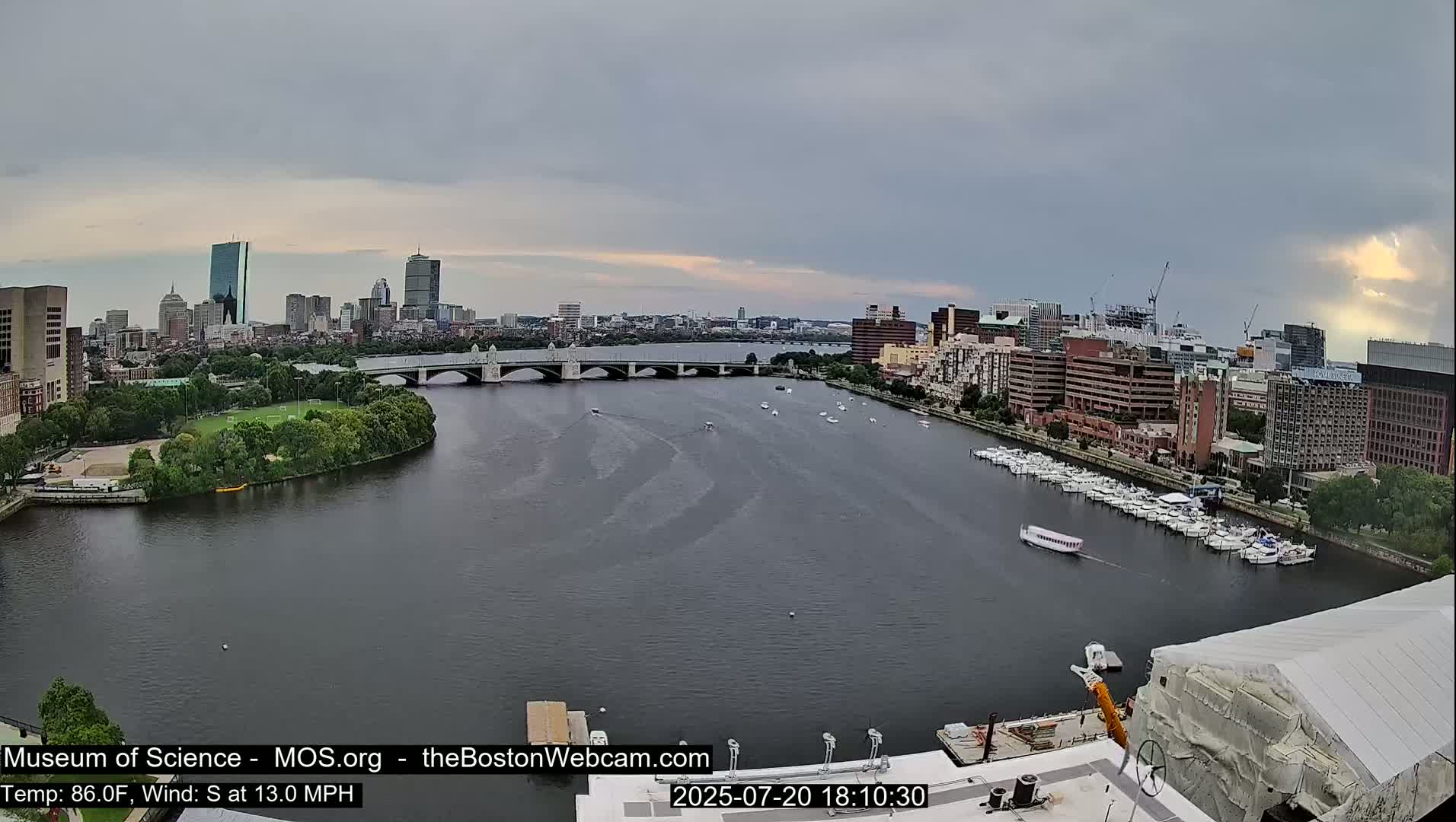 Boston Sky Live Cam - Boston, Massachusetts, USA