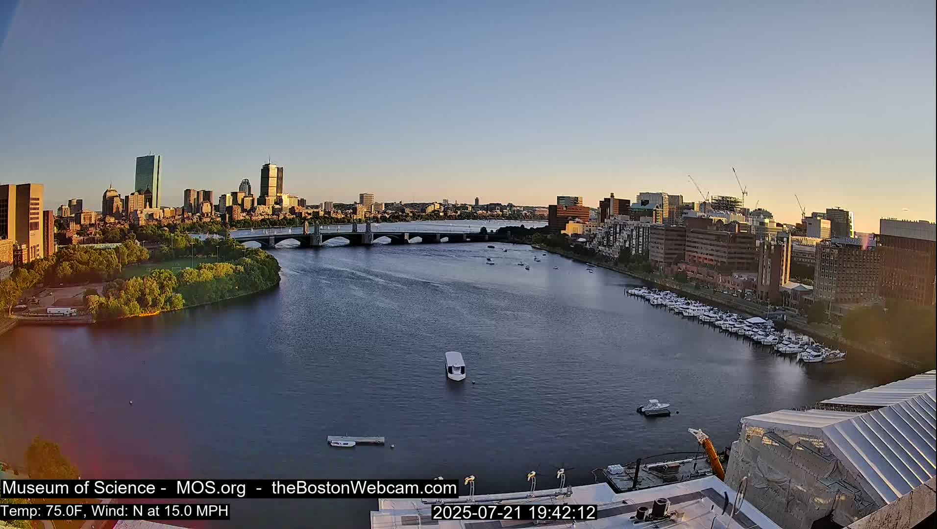 Boston Sky Live Cam - Boston, Massachusetts, USA