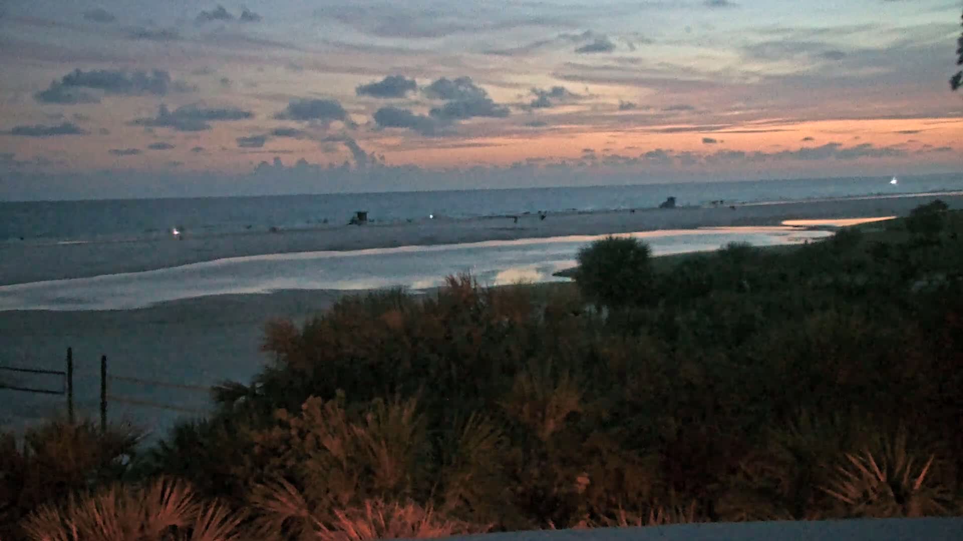 Siesta Key Beach Live Cam - Siesta Key, Sarasota, Florida, USA