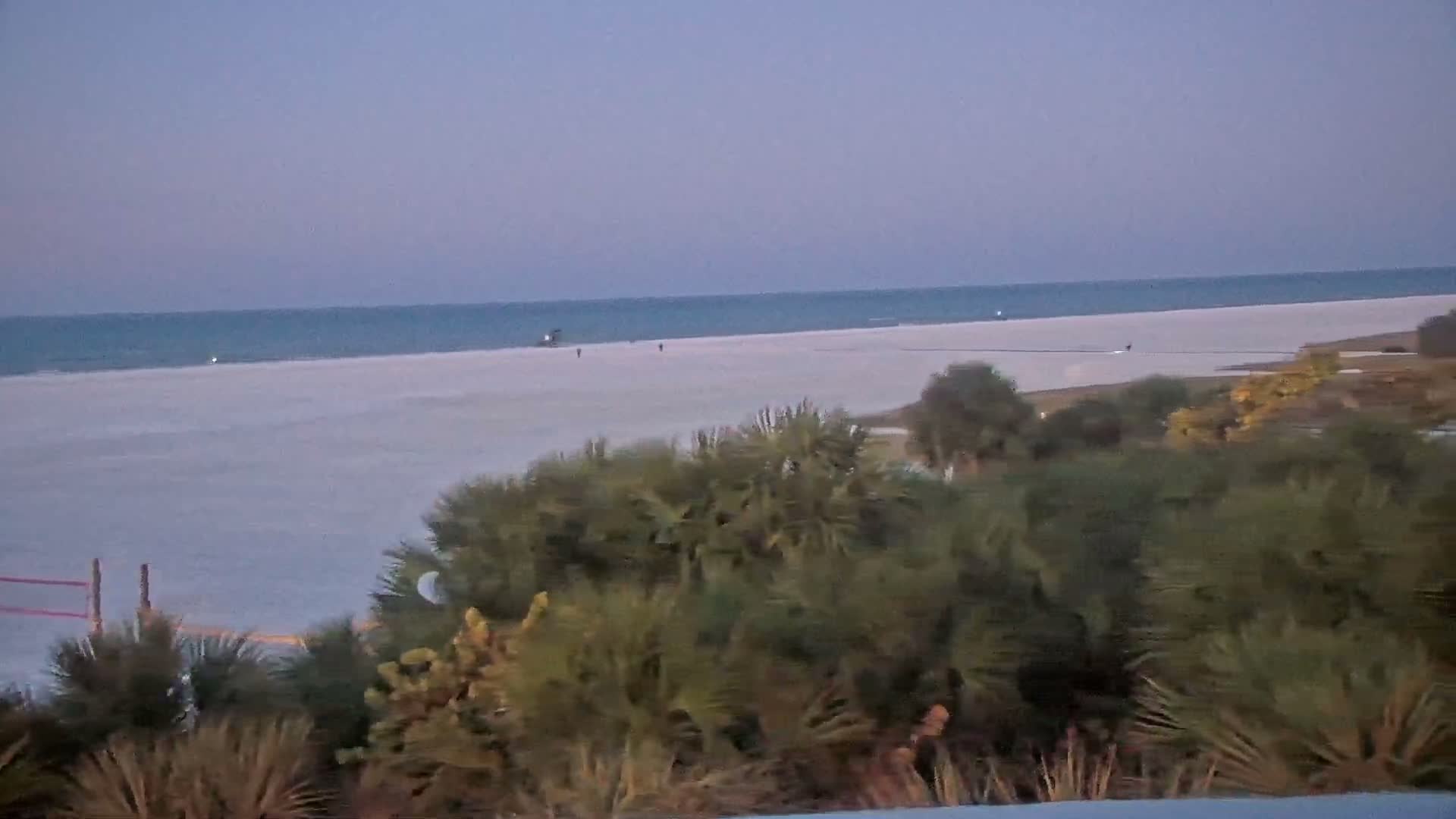 Siesta Key Beach Live Cam - Siesta Key, Sarasota, Florida, USA