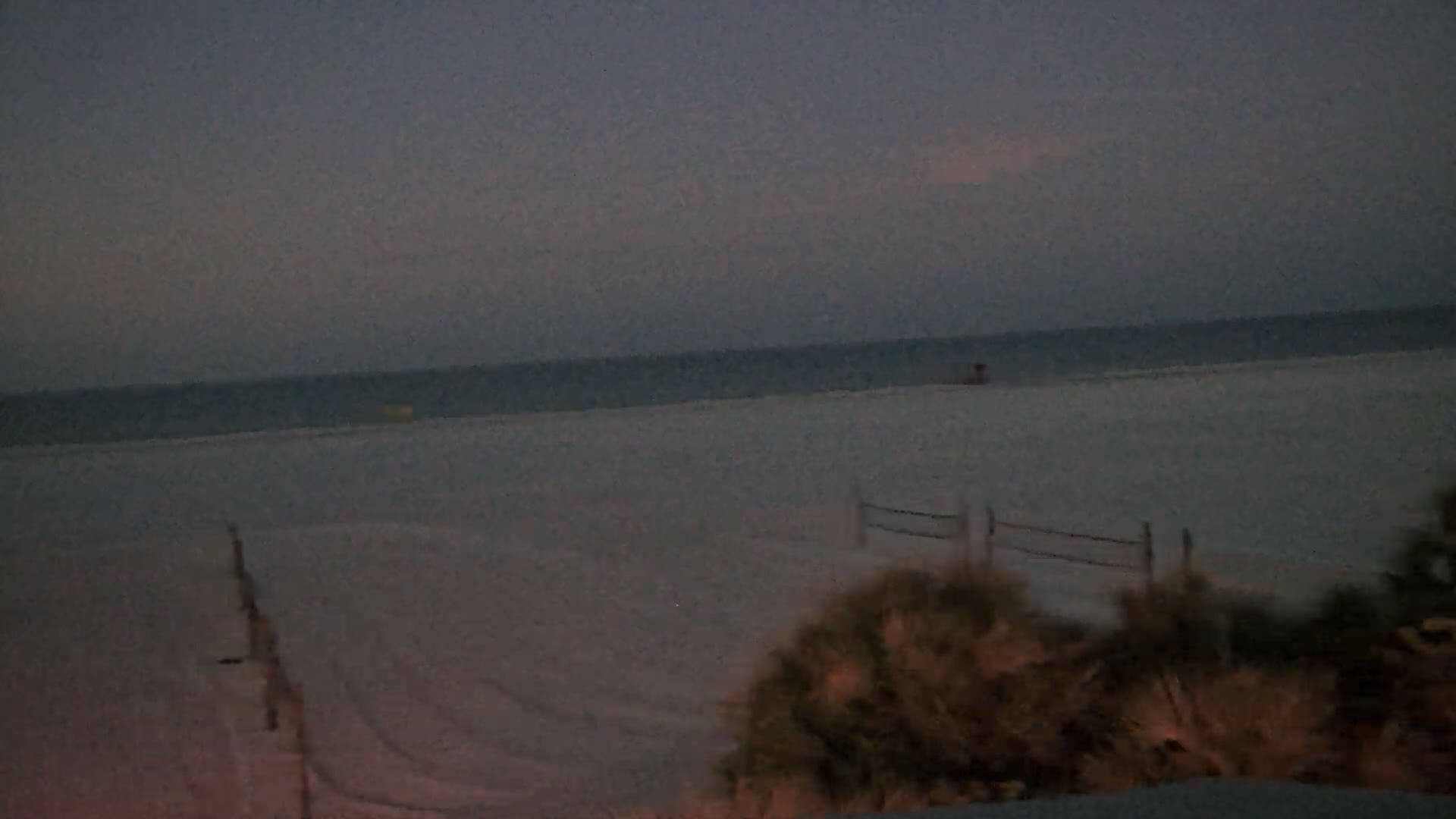 Siesta Key Beach Live Cam - Siesta Key, Sarasota, Florida, USA