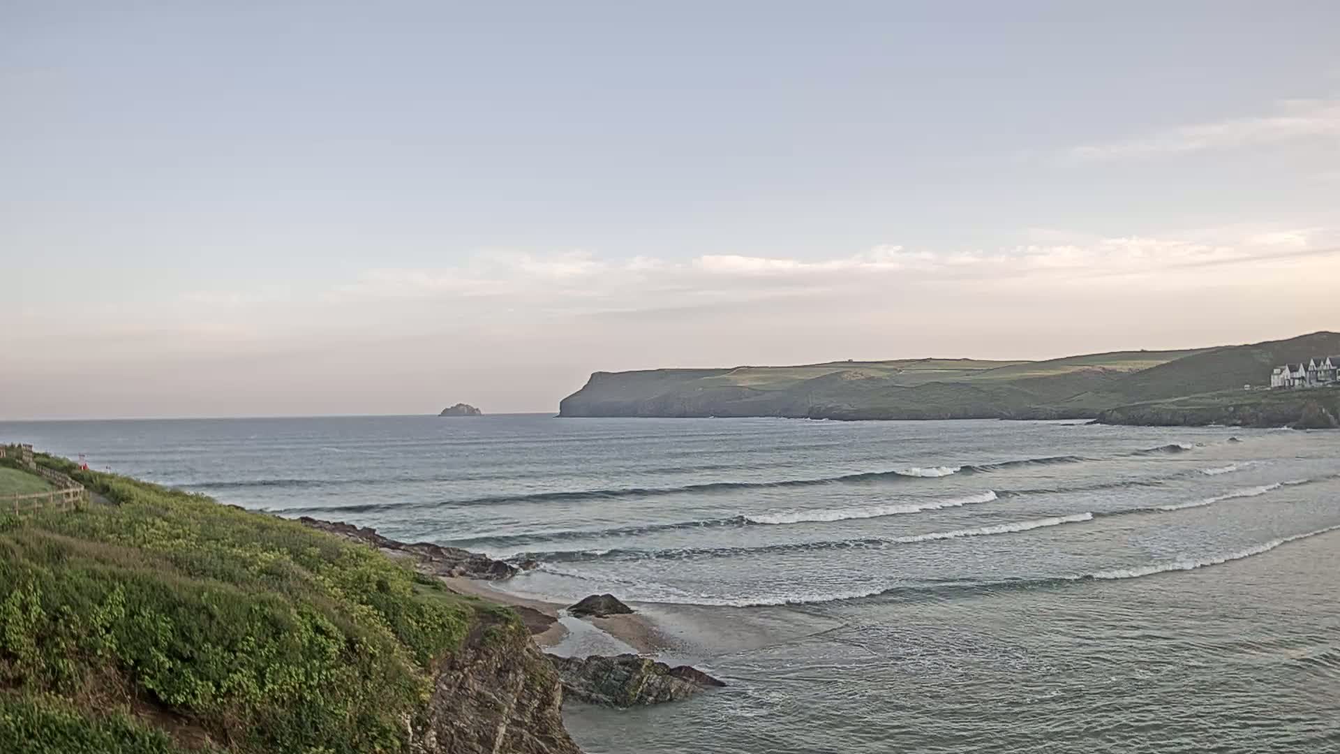Polzeath Beach Live Cam - Polzeath, Cornwall, South West, England, United Kingdom