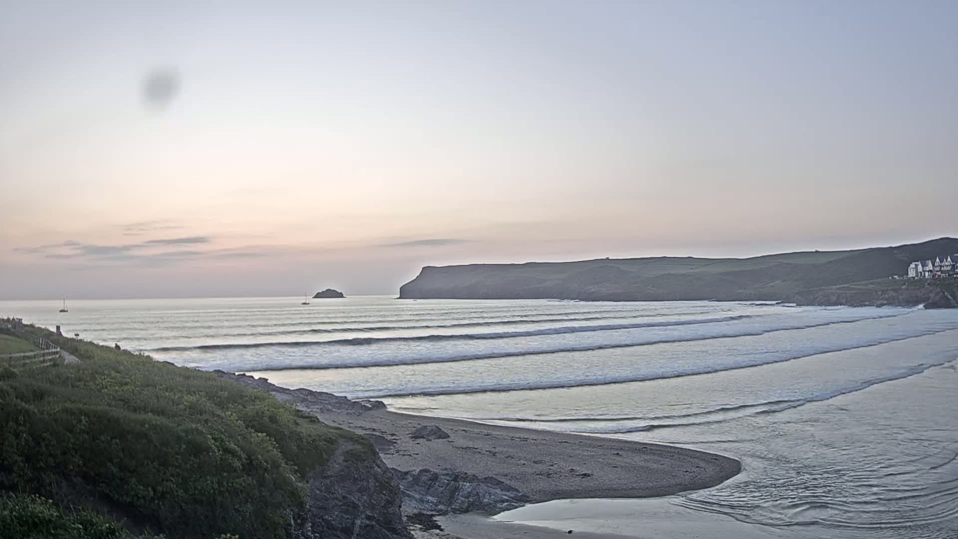 Polzeath Beach Live Cam - Polzeath, Cornwall, South West, England, United Kingdom