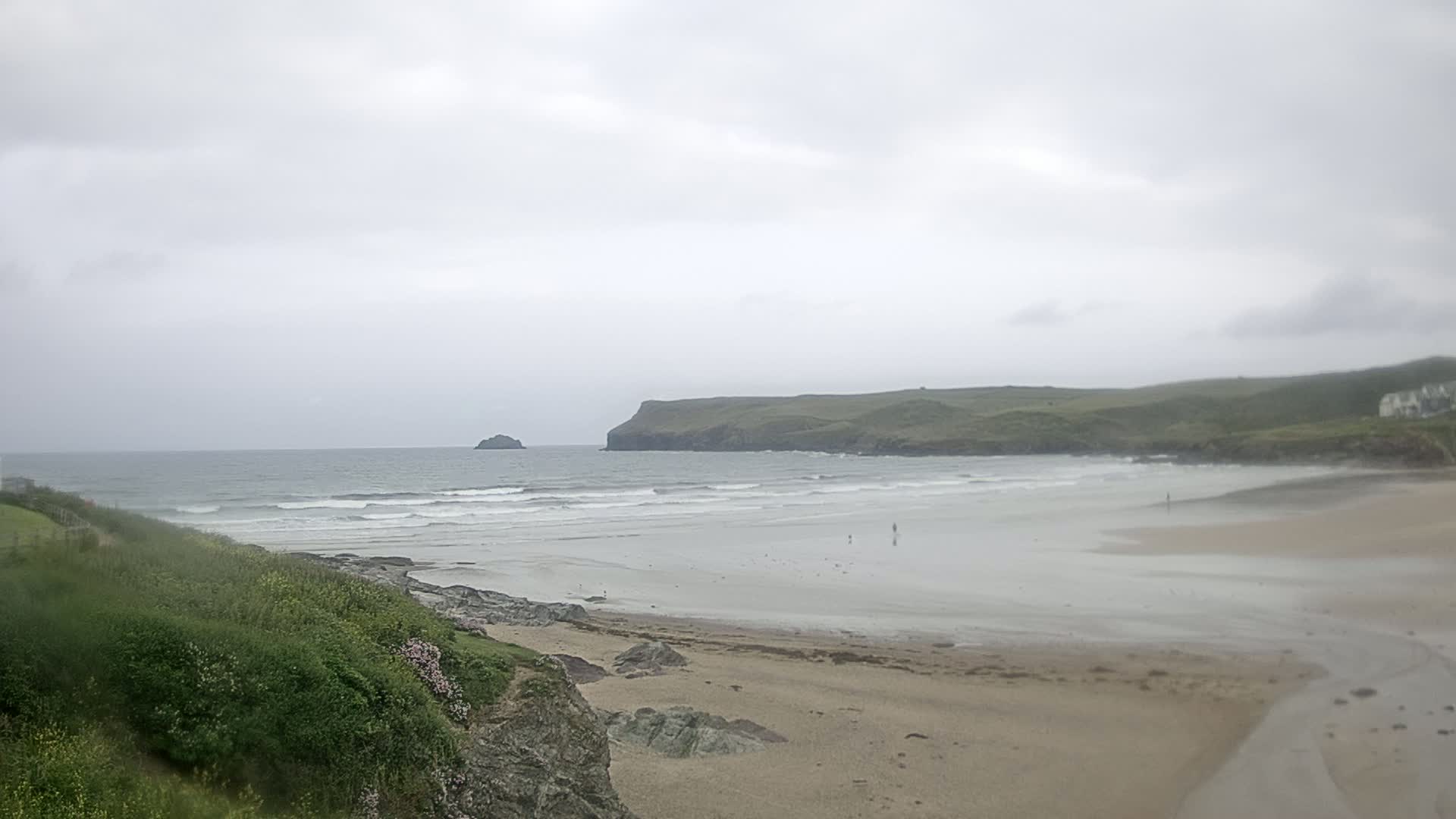 Polzeath Beach Live Cam - Polzeath, Cornwall, South West, England, United Kingdom
