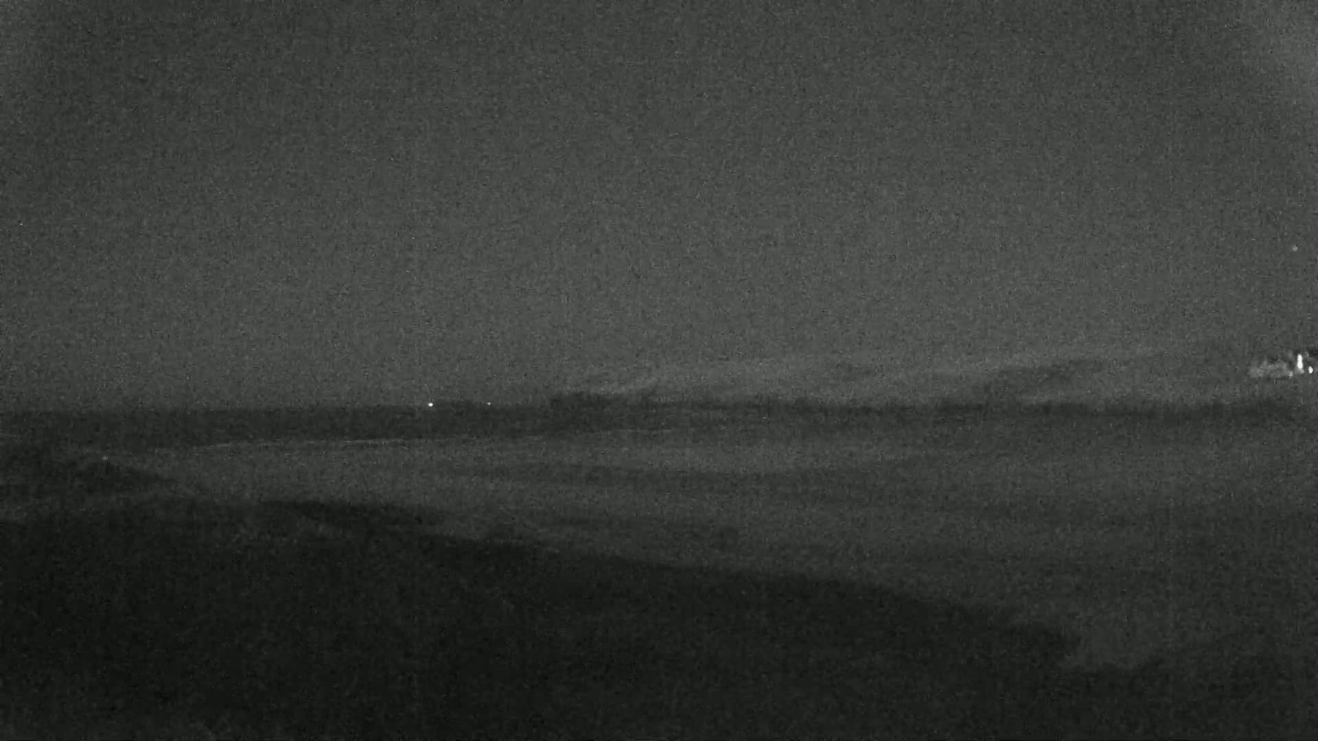 Polzeath Beach Live Cam - Polzeath, Cornwall, South West, England, United Kingdom