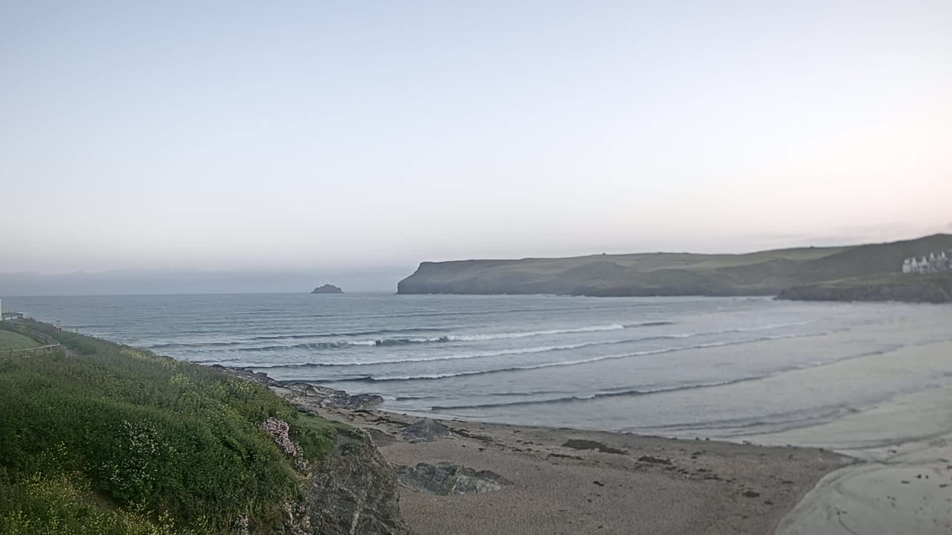 Polzeath Beach Live Cam - Polzeath, Cornwall, South West, England, United Kingdom
