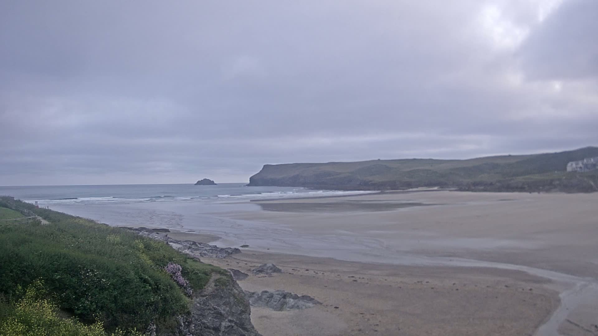 Polzeath Beach Live Cam - Polzeath, Cornwall, South West, England, United Kingdom