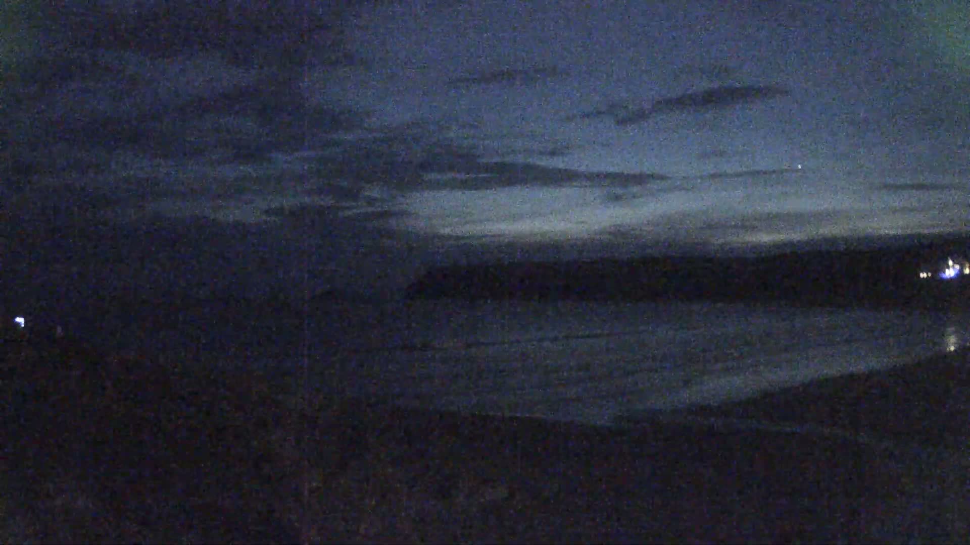 Polzeath Beach Live Cam - Polzeath, Cornwall, South West, England, United Kingdom