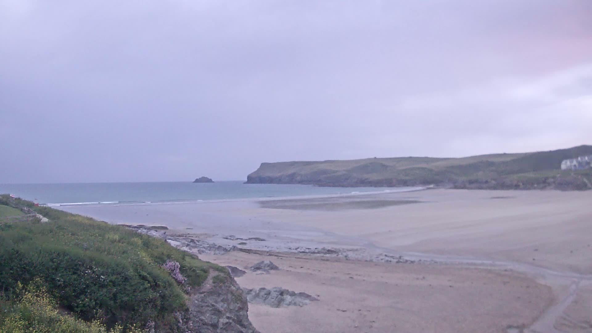 Polzeath Beach Live Cam - Polzeath, Cornwall, South West, England, United Kingdom