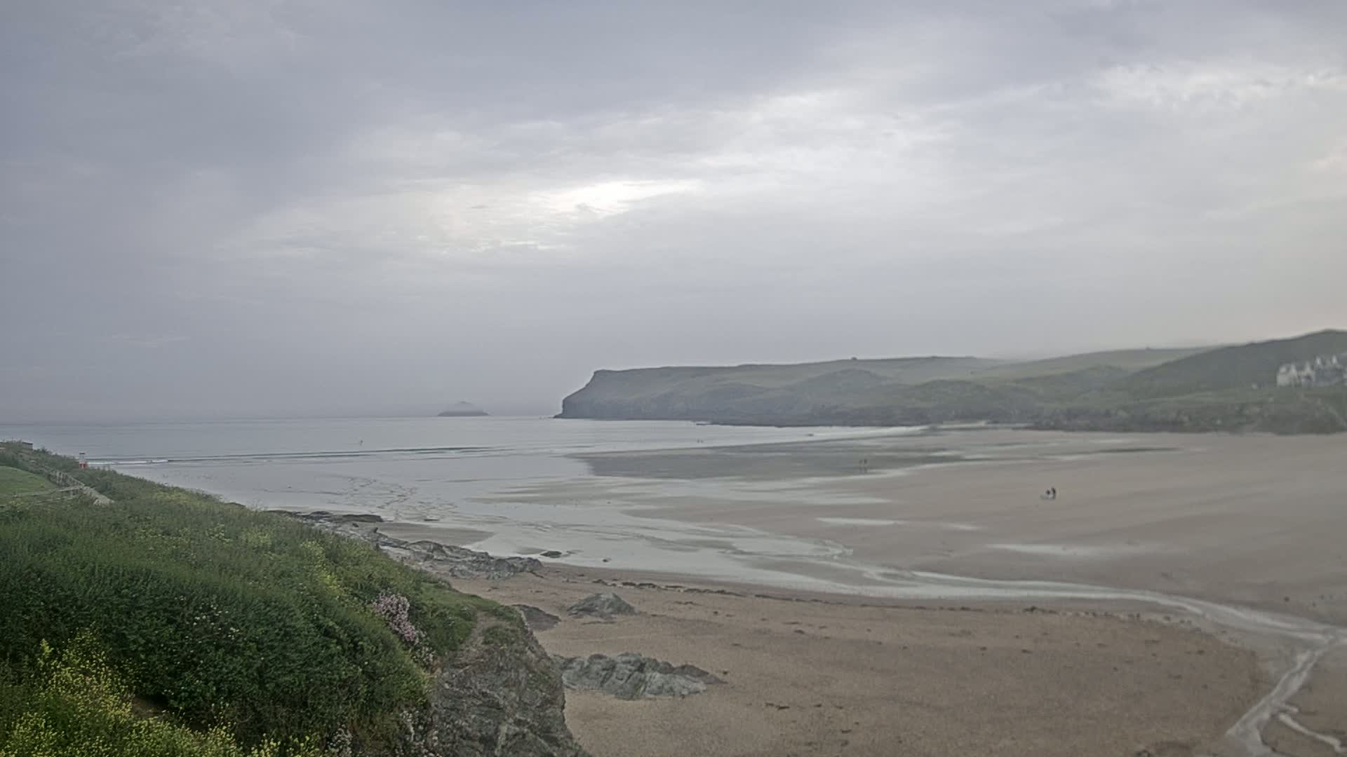 Polzeath Beach Live Cam - Polzeath, Cornwall, South West, England, United Kingdom