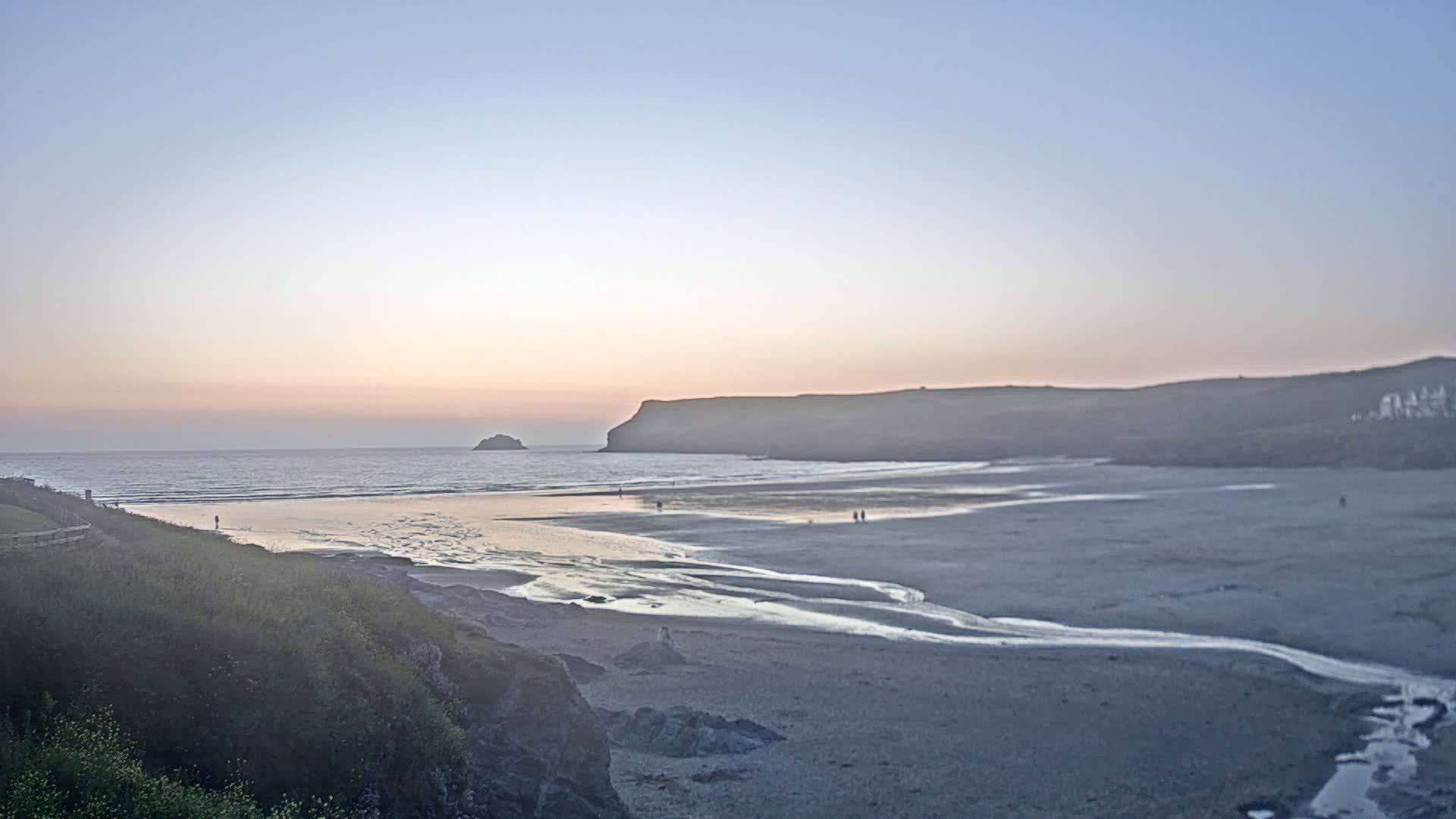 Polzeath Beach Live Cam - Polzeath, Cornwall, South West, England, United Kingdom
