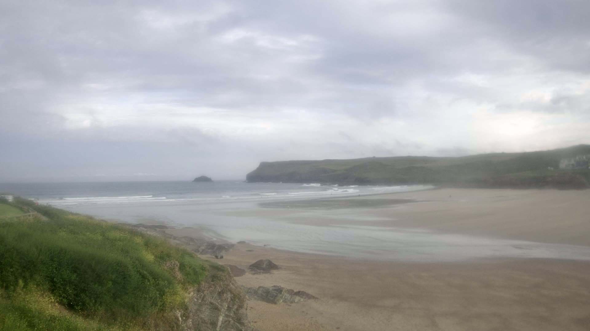 Polzeath Beach Live Cam - Polzeath, Cornwall, South West, England, United Kingdom