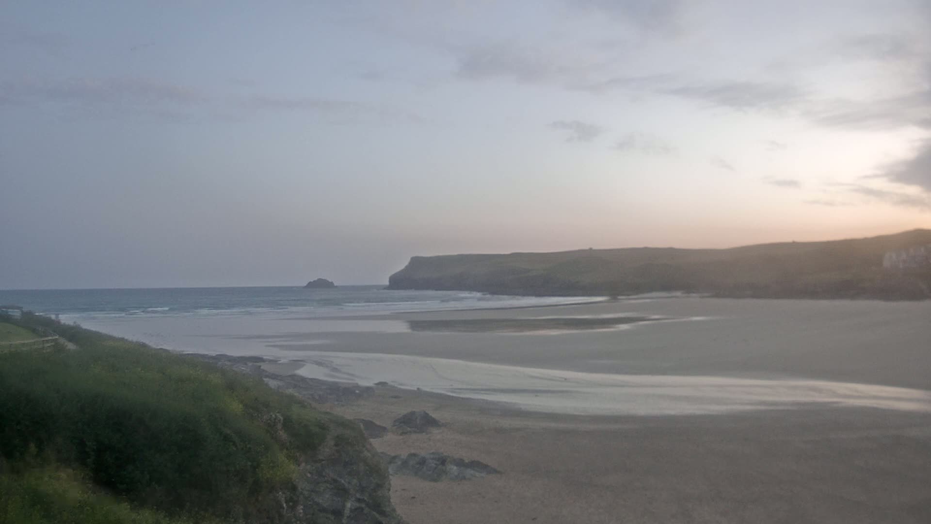 Polzeath Beach Live Cam - Polzeath, Cornwall, South West, England, United Kingdom