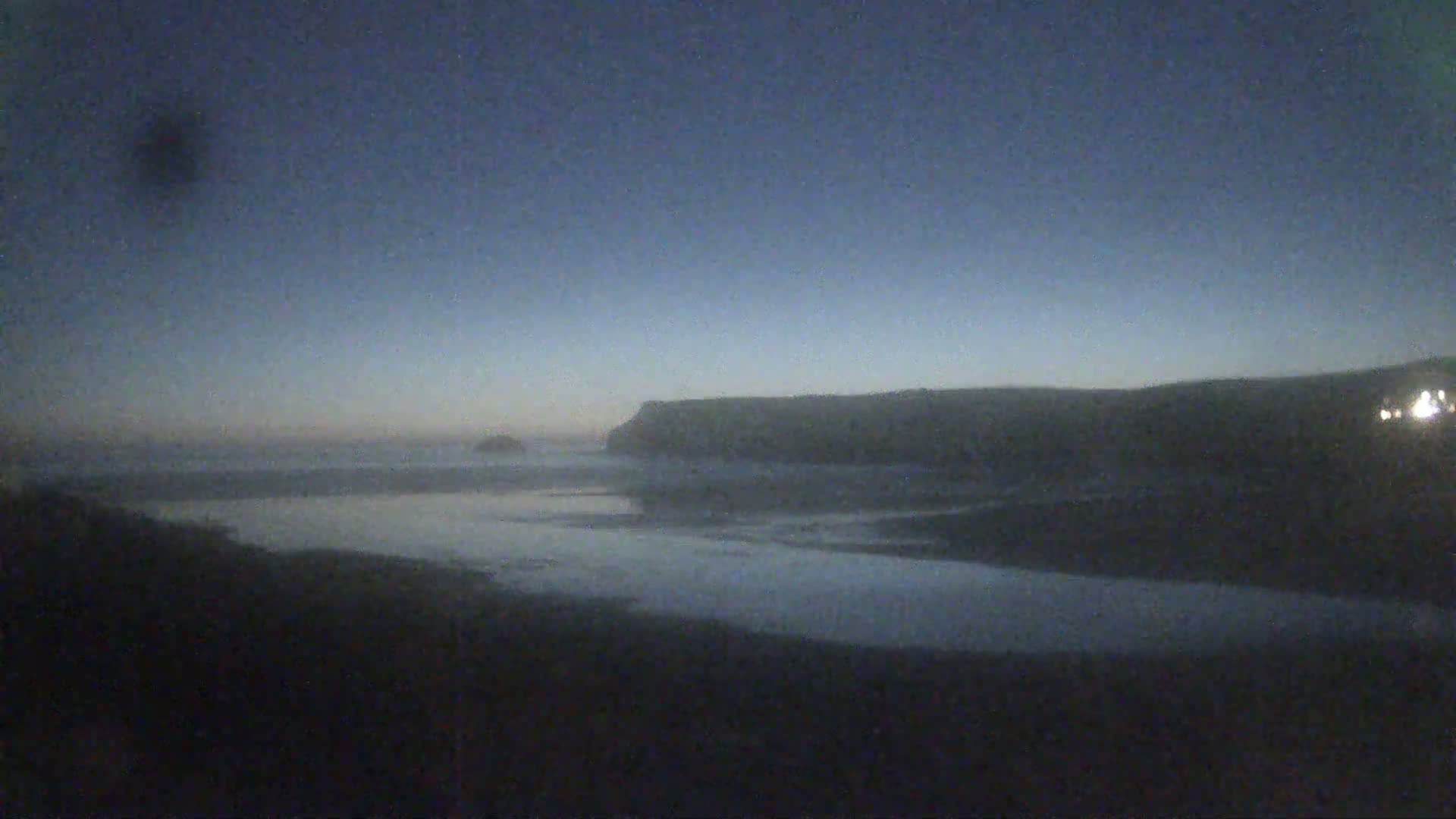 Polzeath Beach Live Cam - Polzeath, Cornwall, South West, England, United Kingdom
