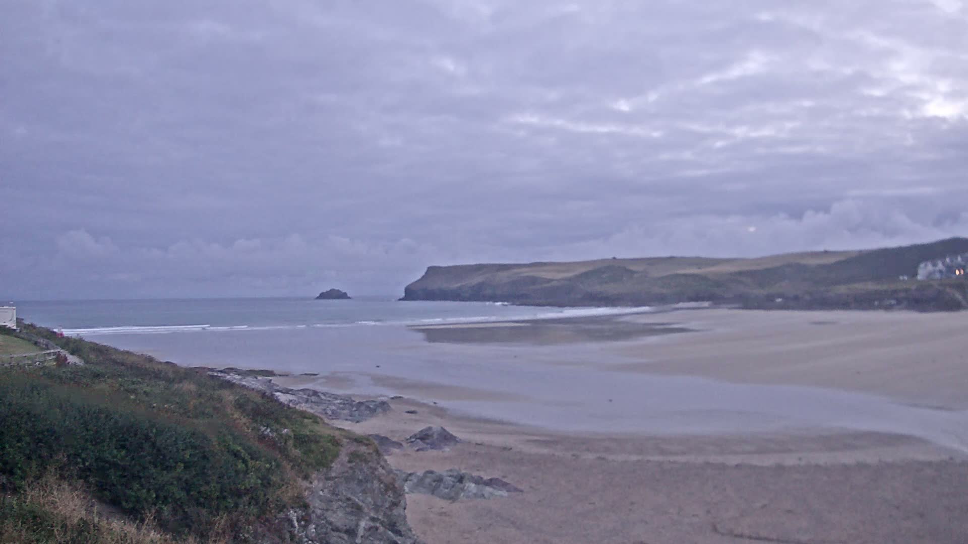 Polzeath Beach Live Cam - Polzeath, Cornwall, South West, England, United Kingdom