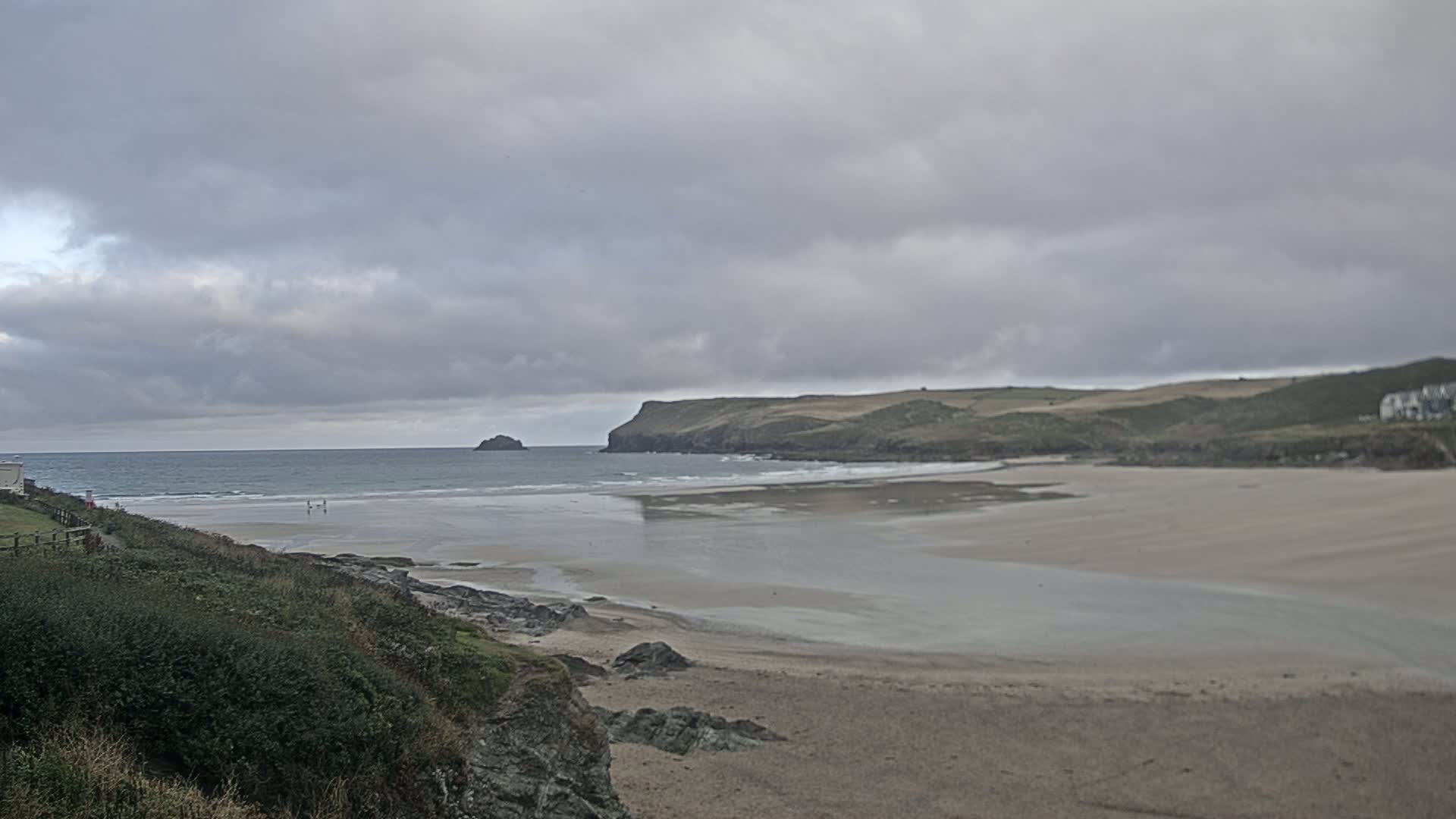 Polzeath Beach Live Cam - Polzeath, Cornwall, South West, England, United Kingdom