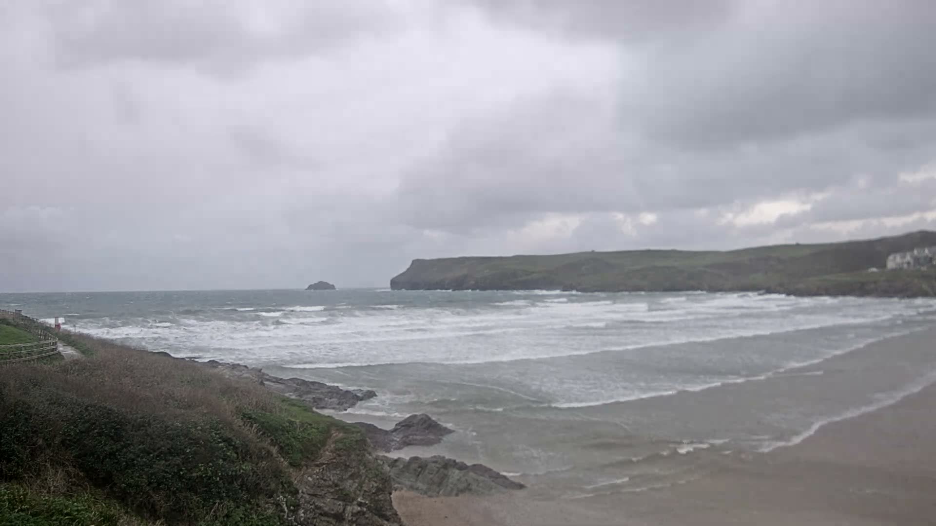 Polzeath Beach Live Cam - Polzeath, Cornwall, South West, England, United Kingdom