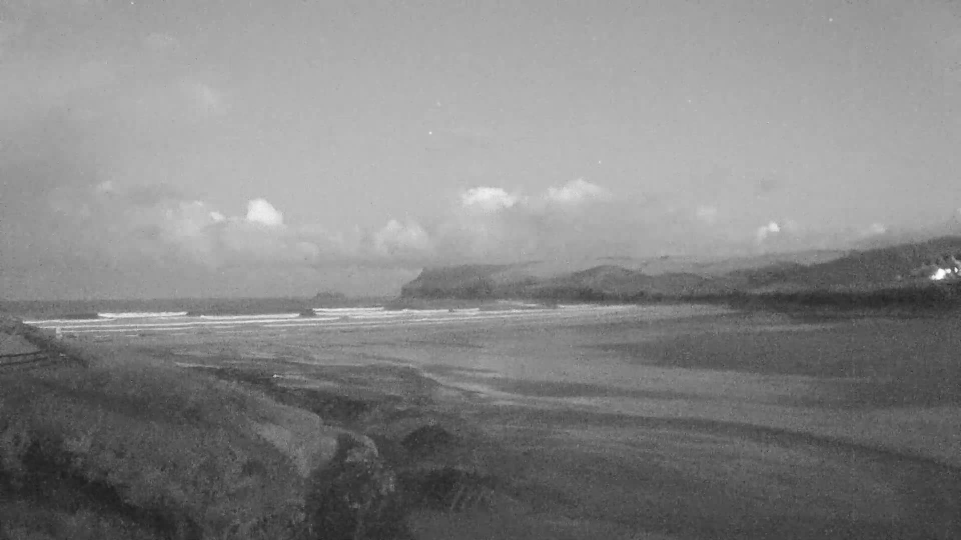 Polzeath Beach Live Cam - Polzeath, Cornwall, South West, England, United Kingdom